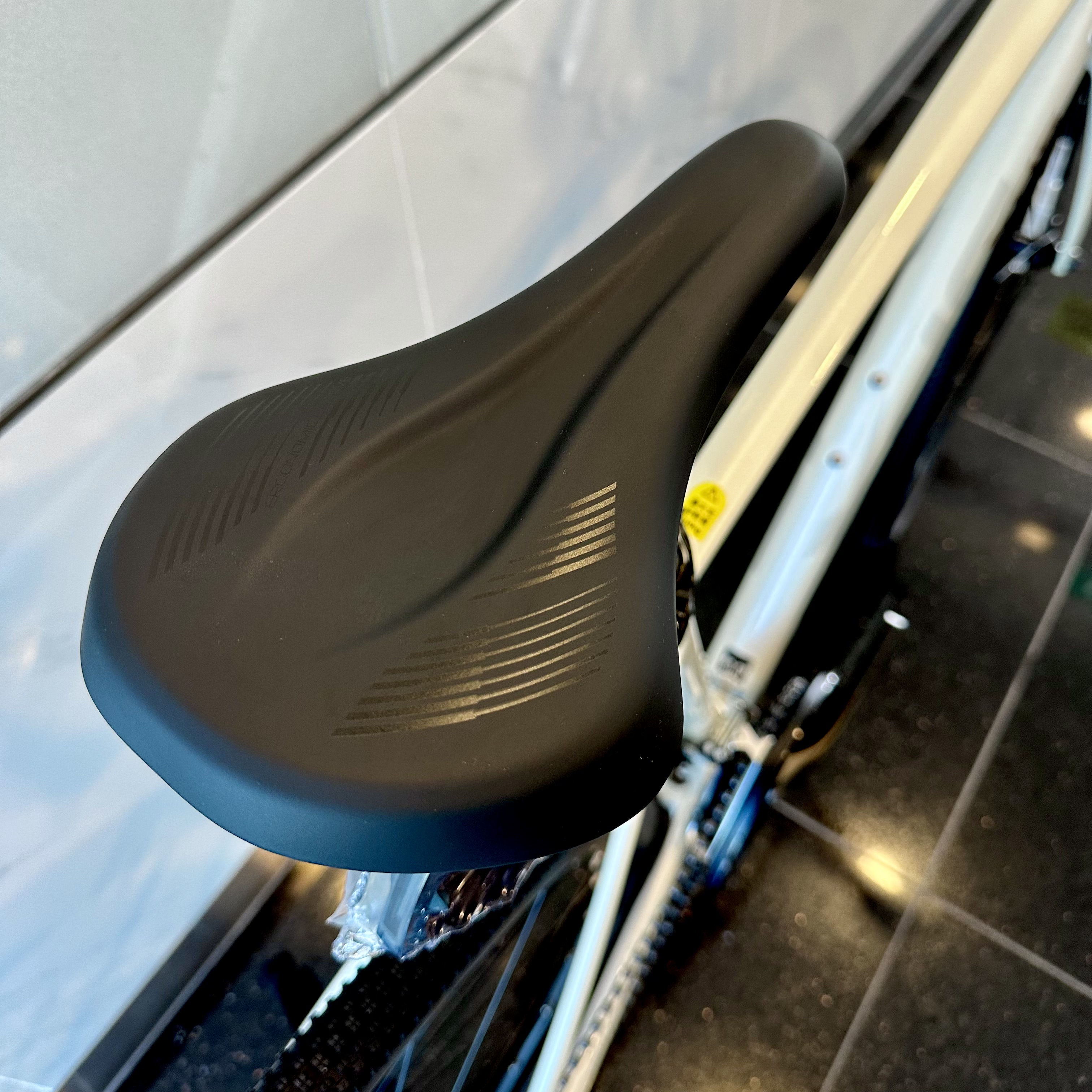 Bicicletta ibrida XDS Hispeed 380, telaio in alluminio ultraleggero, Shimano a 8 velocità