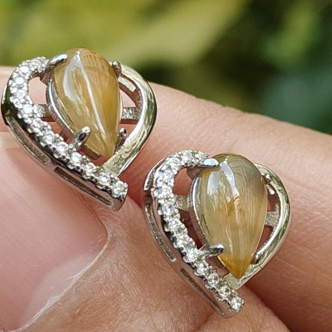Icy Yellow Natural Jadeite zestaw typu A z certyfikatem S925 jako kolczyki na kolczykach waży 2,24 grama (s925es1)