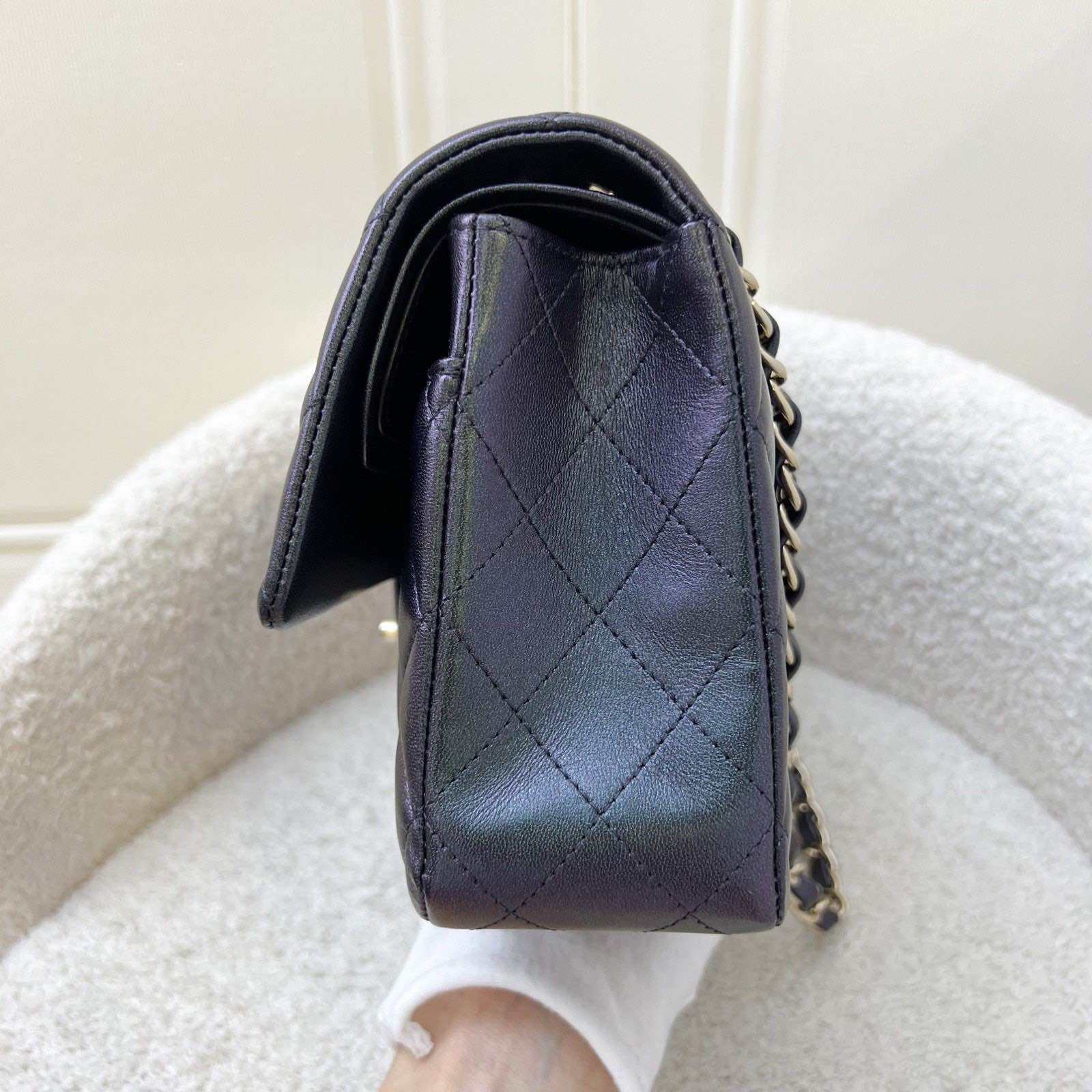 Chanel Medium Classic Flap CF in Iridescent Black Lambskin and LGHW (Model: A01112) · v4