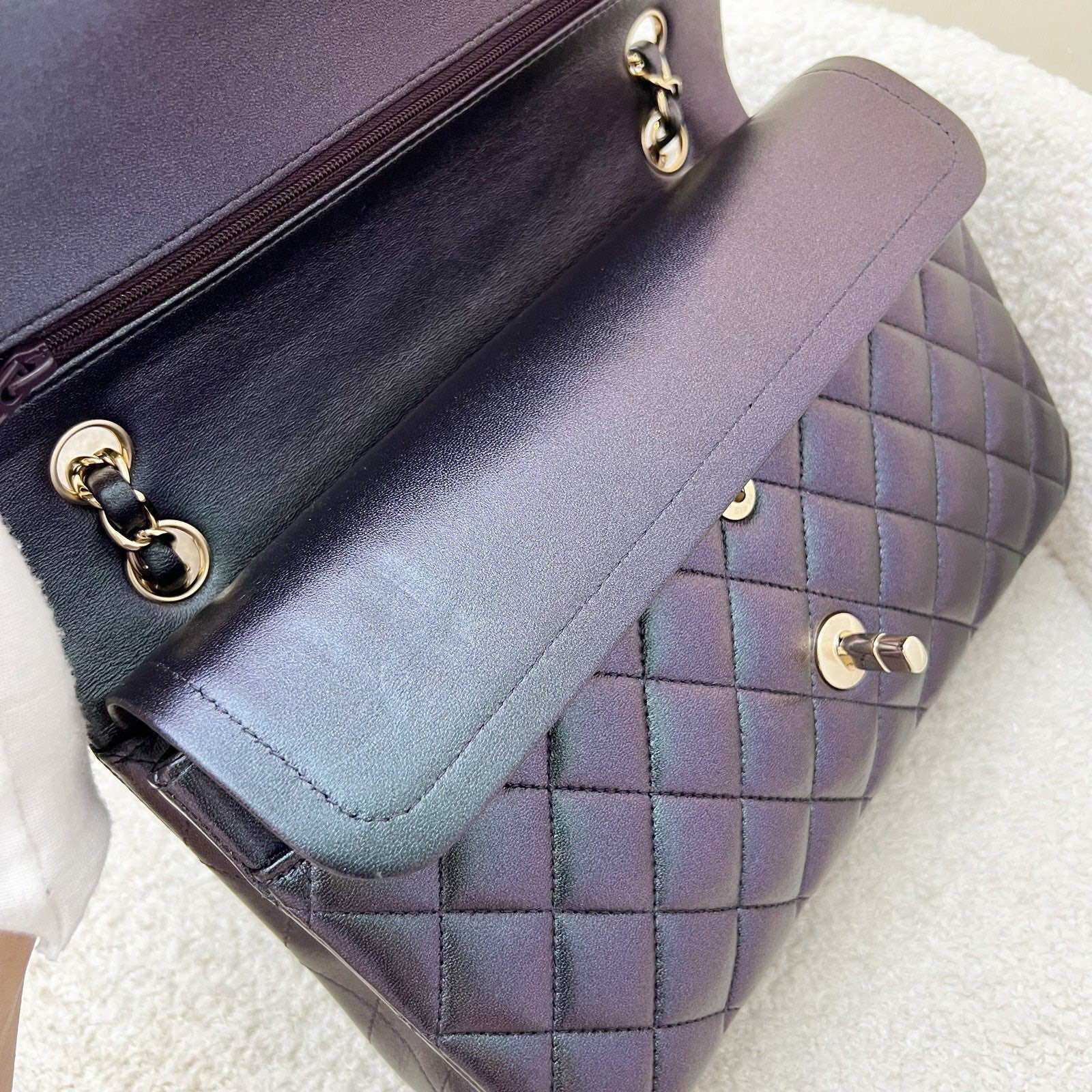 Chanel Medium Classic Flap CF in Iridescent Black Lambskin and LGHW (Model: A01112) · v4