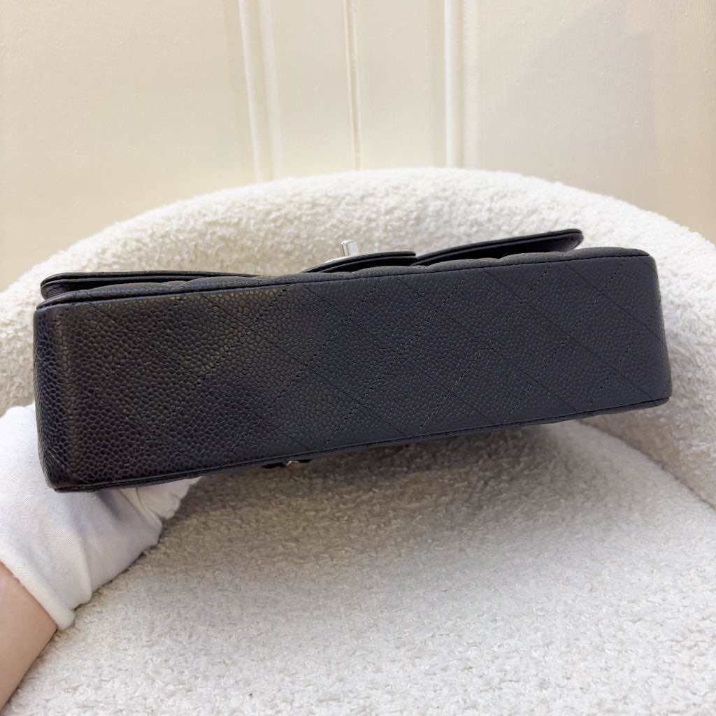 Chanel Medium Classic Flap CF in Black Caviar and SHW (Model: A01112) · v23