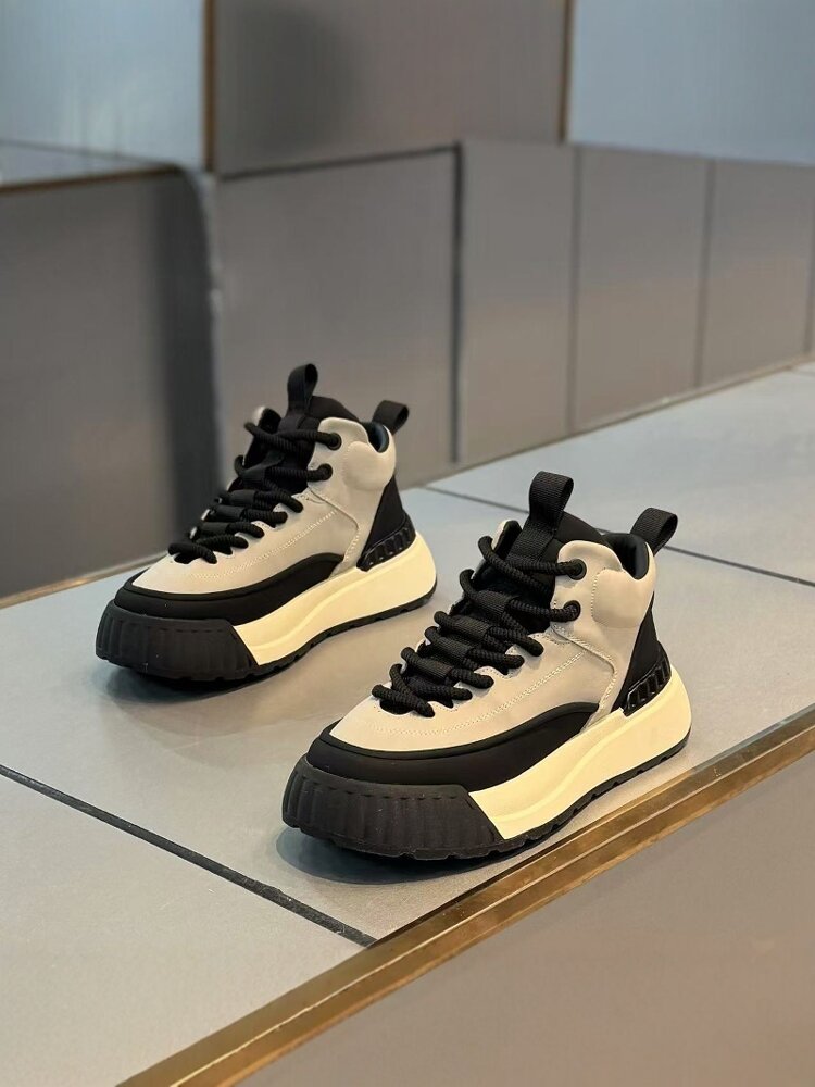 Scarpe casual sportive comode e antiscivolo da uomo alla moda con tacco spesso progettate per stile e funzionalità