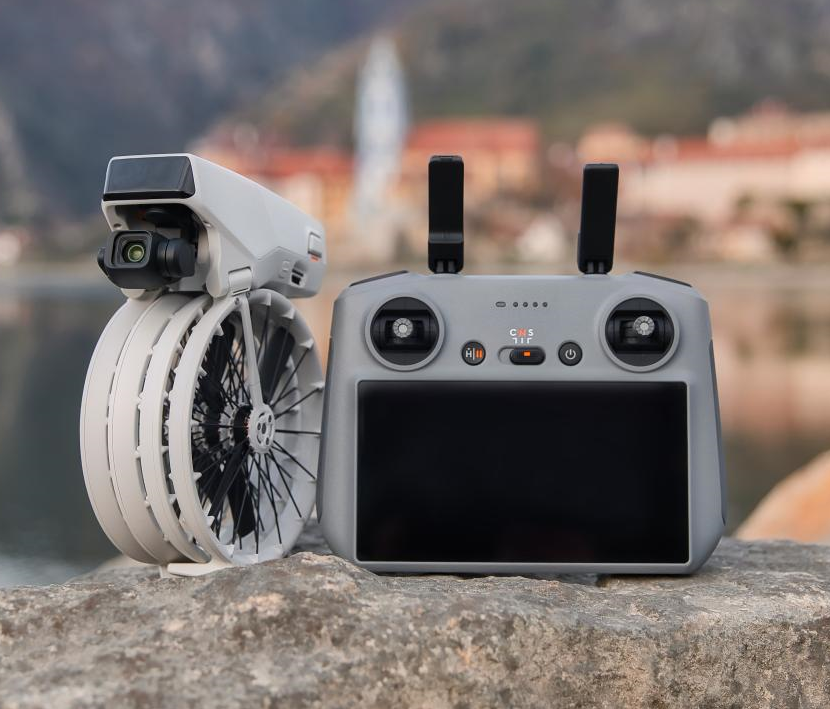 DJI Flip - طائرة بدون طيار مزودة بتحكم صوتي وتتبع الذكاء الاصطناعي مع واقي مروحة قابل للطي بتغطية كاملة / 4k60FPS / إرجاع ذكي / الوزن