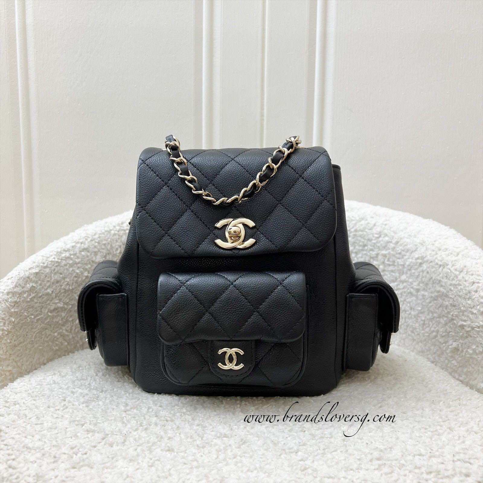 Chanel 23K Triple Pocket Duma Plecak z czarnym kawiorem i LGHW (Model: AS4399)