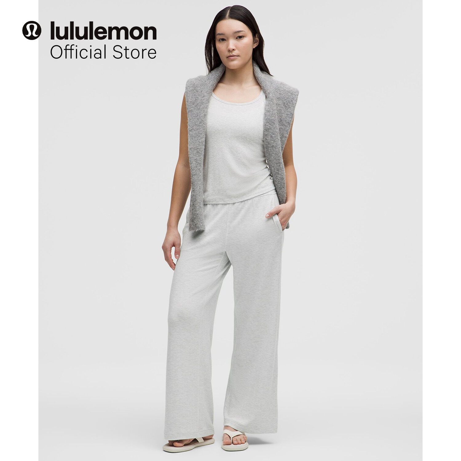 Lululemon BeCalm Damenhose mit mittlerem Bund und weitem Bein — Asiatische Passform