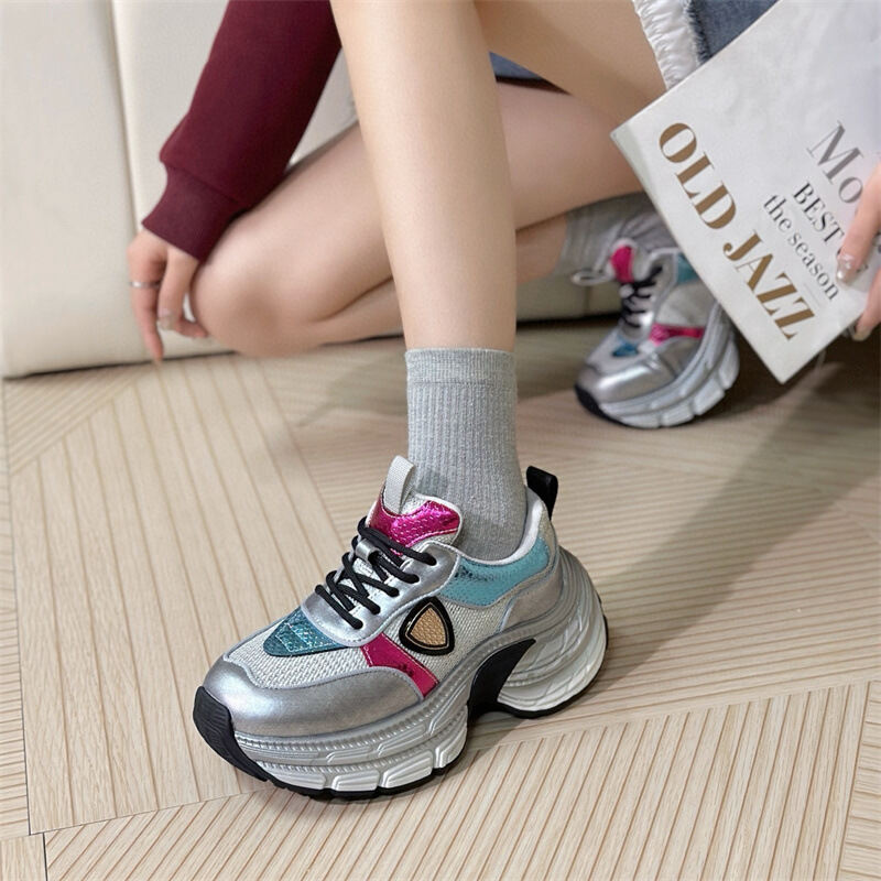 Lässige Schuhe für Papa, trendiger neuer Stil, vielseitig, atmungsaktiv, bequem, Sportschuhe, dicker Saum, zur Erhöhung der Freizeit, Laufschuhe