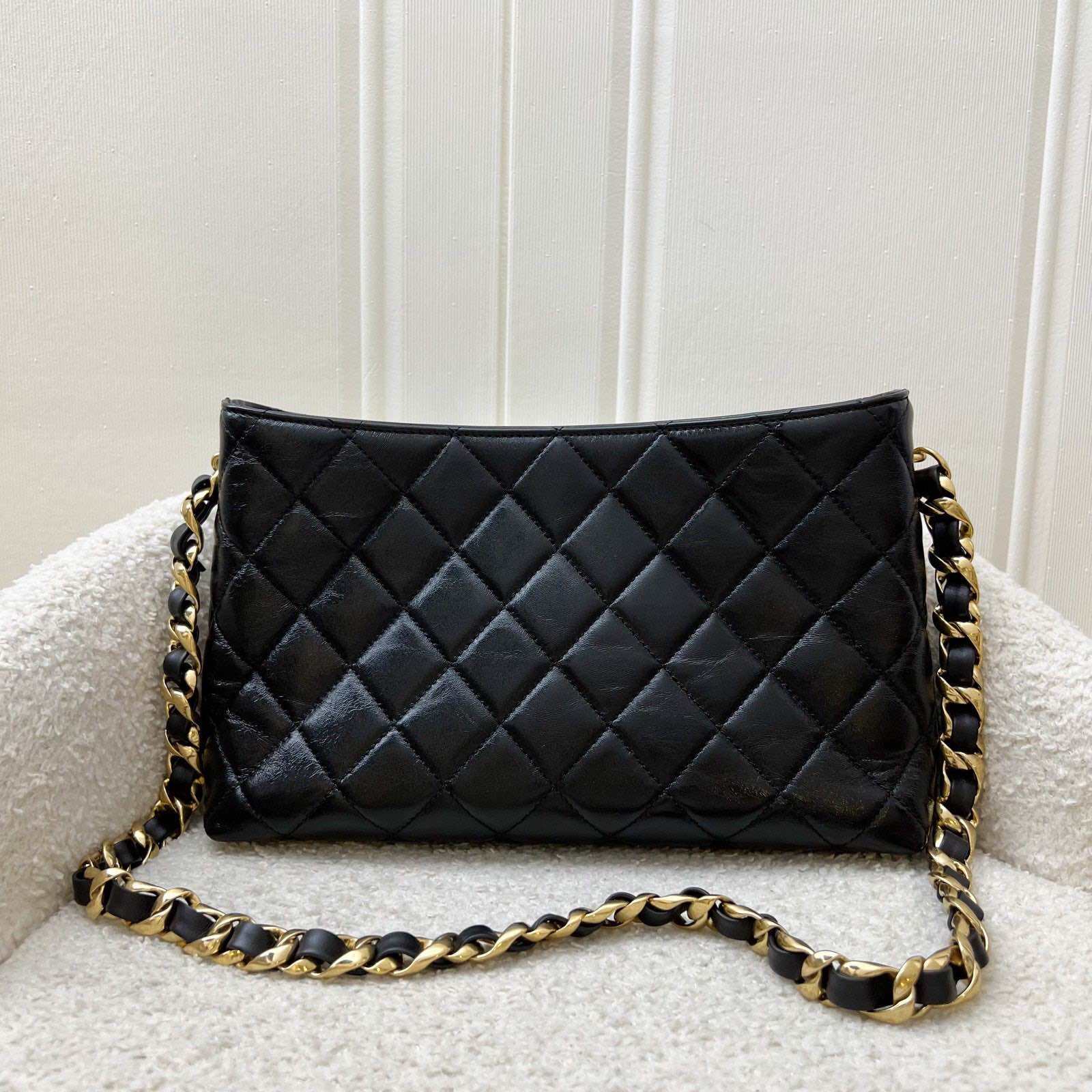 Chanel 24B Hobo Bag in Black Shiny Lambskin and GHW (Model: AS5077) · v10