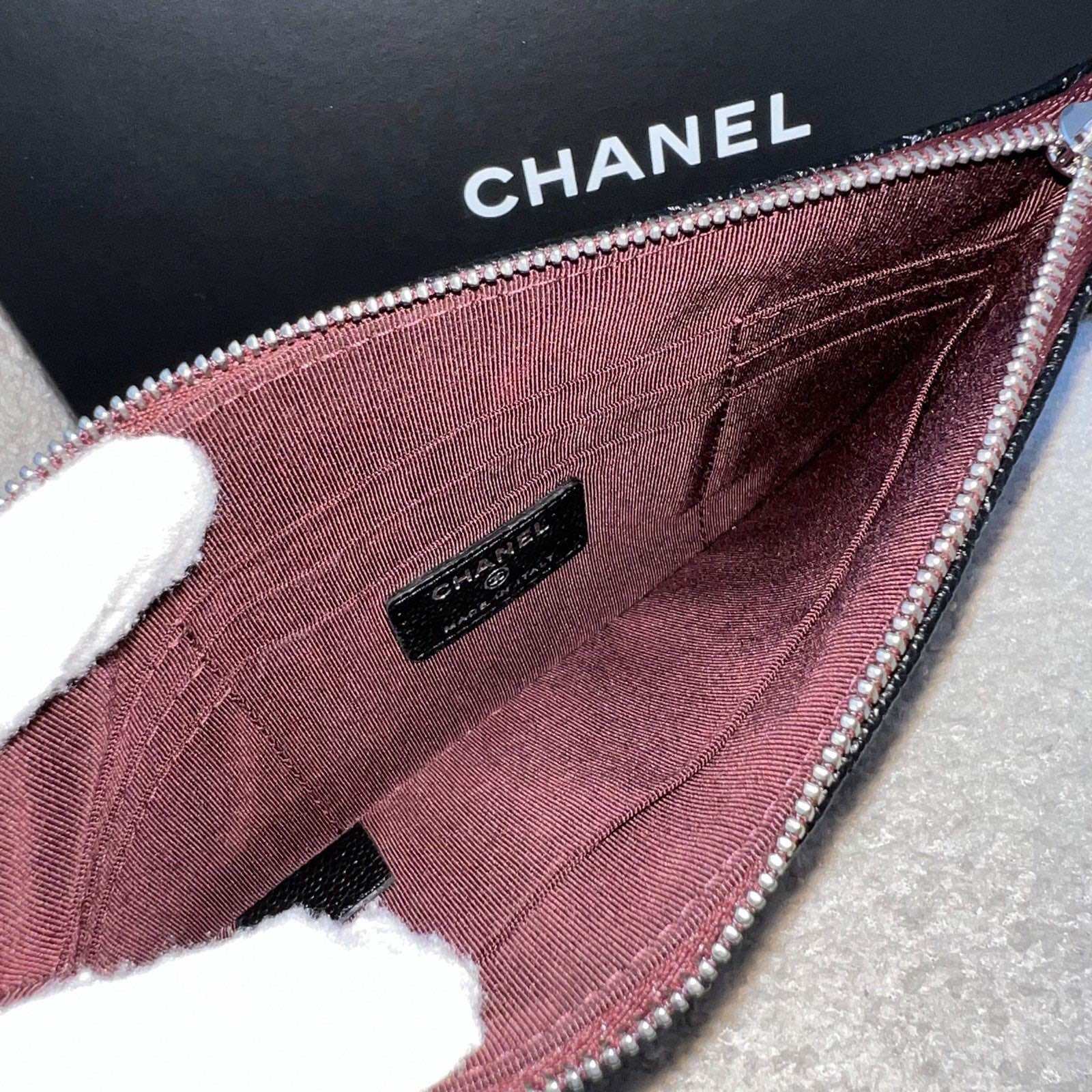 Chanel Classic Small O-Case//Beutel aus schwarzem Kaviar und SHW