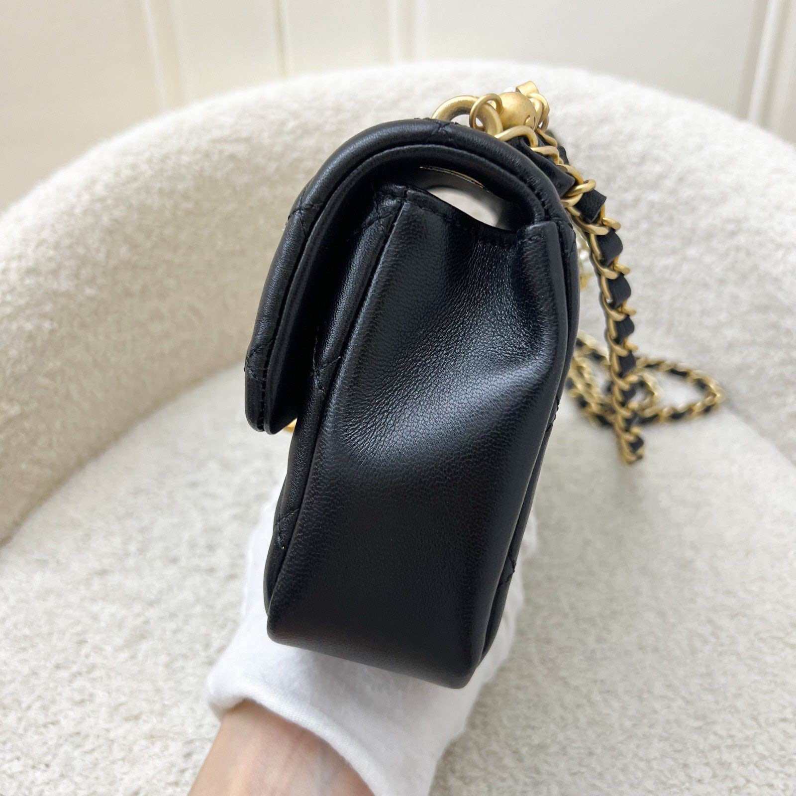 Chanel 24P Pearl Twist Chain Square Mini Flap Bag in Black Lambskin and AGHW (Model: AS4385) · v3