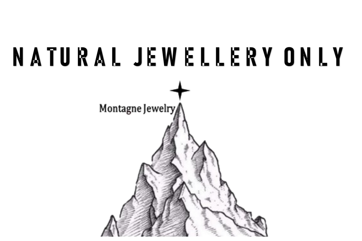 《313》Montagne Jewelry จี้หยกเขียวเกรด A ทองคำบริสุทธิ์ 18k(AU750) ทรงสี่เหลี่ยมจัตุรัสขนาด 30x20 มม. ดีไซน์หรูหรา เป็นของขวัญสำหรับสร้อยคอผู้หญิง