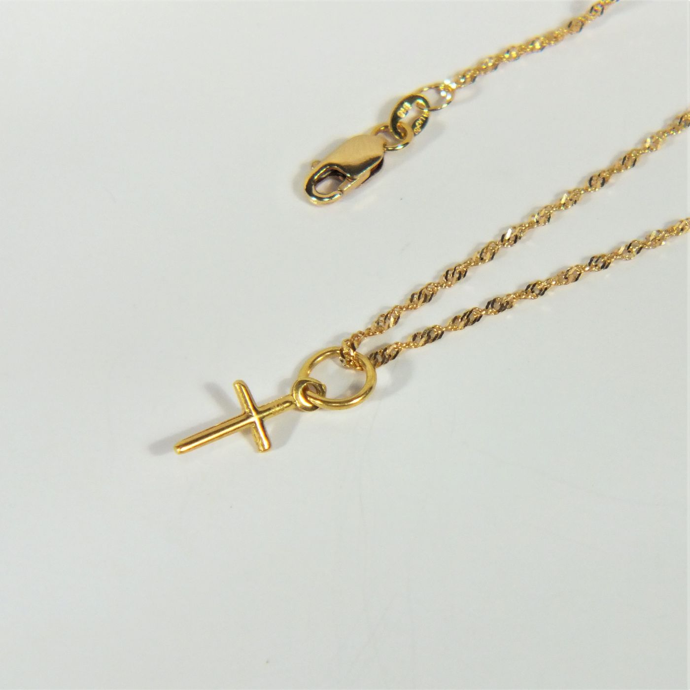 Gold 1314 916 (22 K) Goldanhänger und Halsketten-Set, Anhänger 20 mm x 10 mm x 1,2 mm, ±0,8 g; Halskette 40 cm lang, ±1,6 g