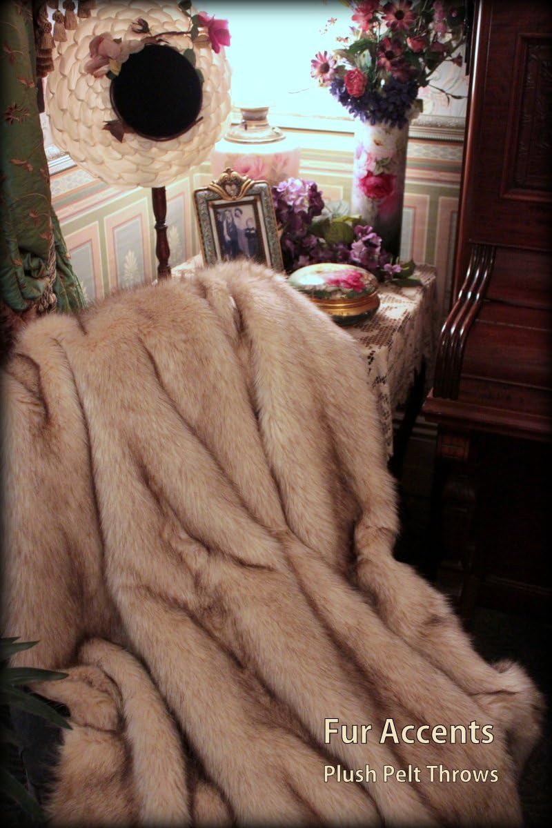 ผ้าห่ม Fur Accents/ผ้าคลุม/สีขาวปลายสีน้ำตาล Arctic Fox Luxury Faux Fur /60x72 นิ้ว
