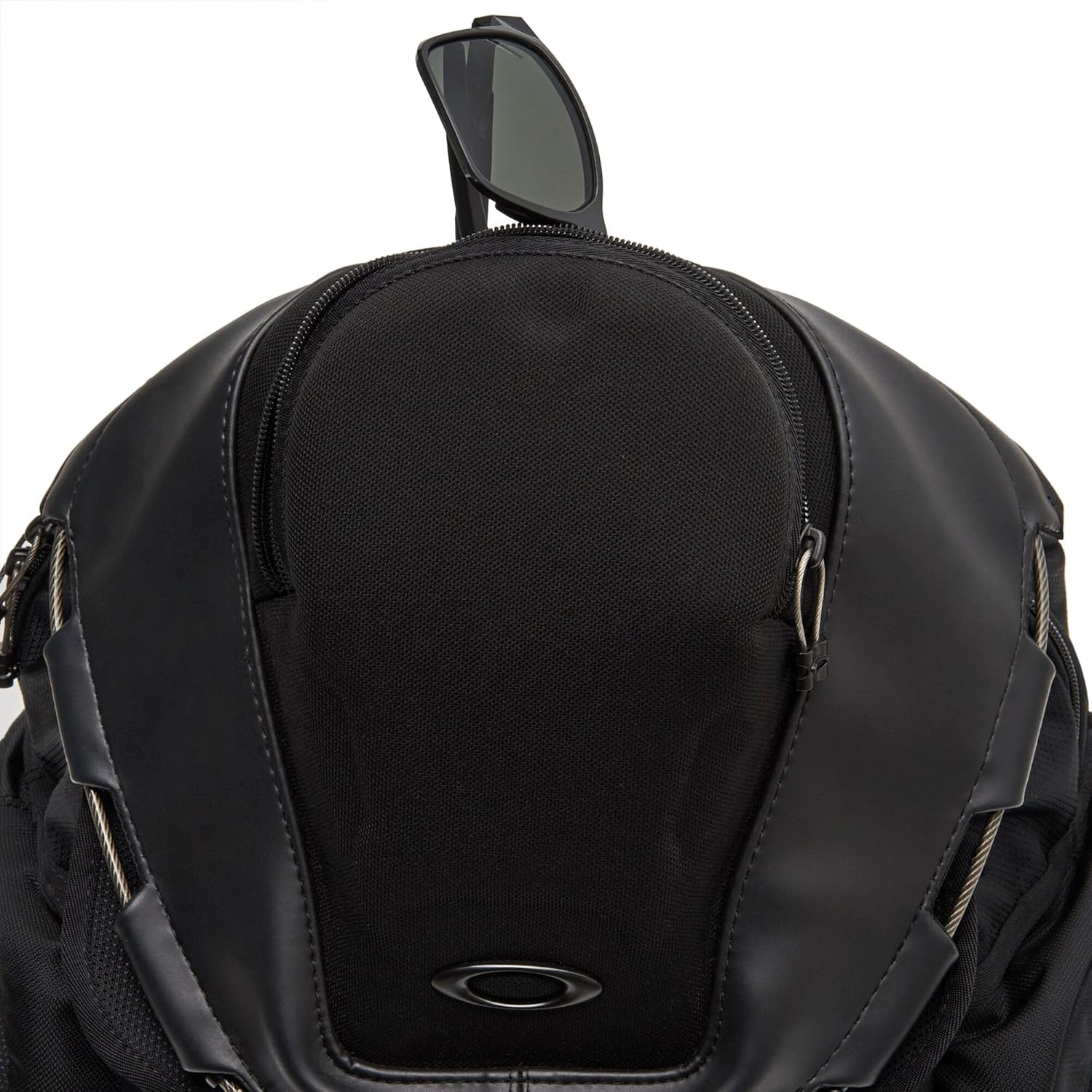 Oakley Kitchen Sink Backpack, Stealth Black, One Size · v2