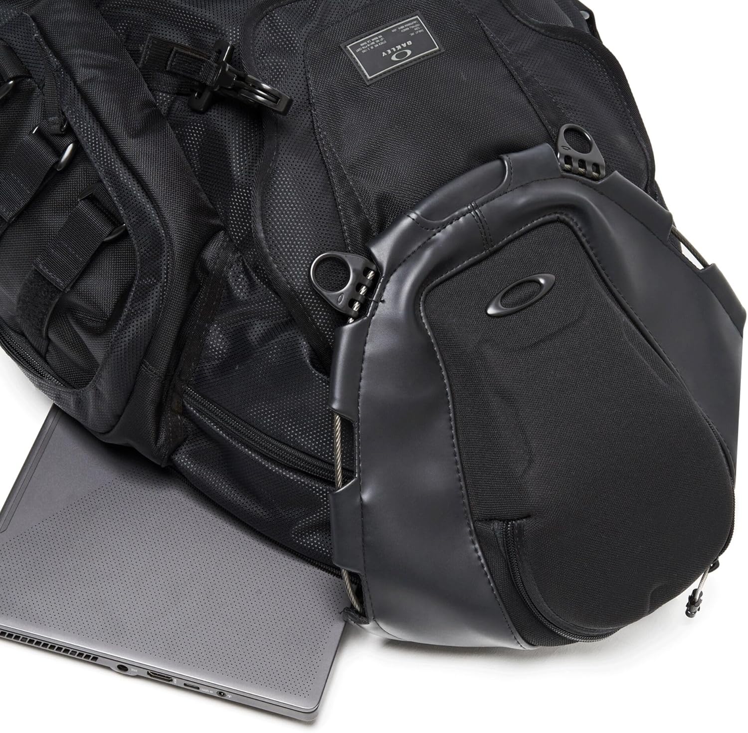 Oakley Kitchen Sink Backpack, Stealth Black, One Size · v2