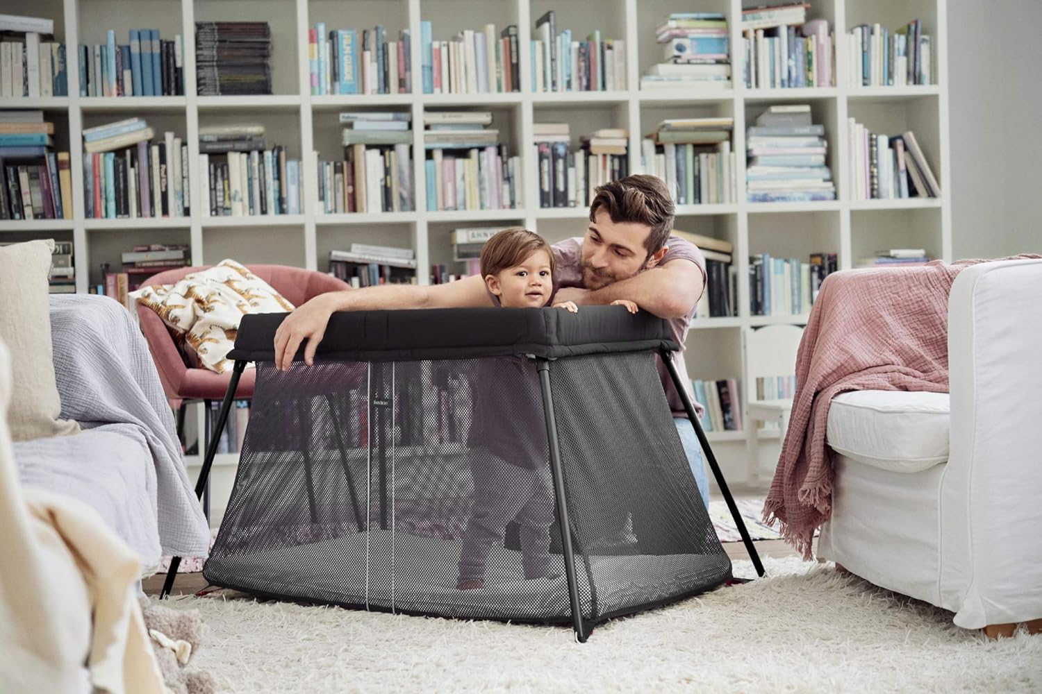 BabyBjörn Travel Crib Light - Black (040280US), One Size · v2
