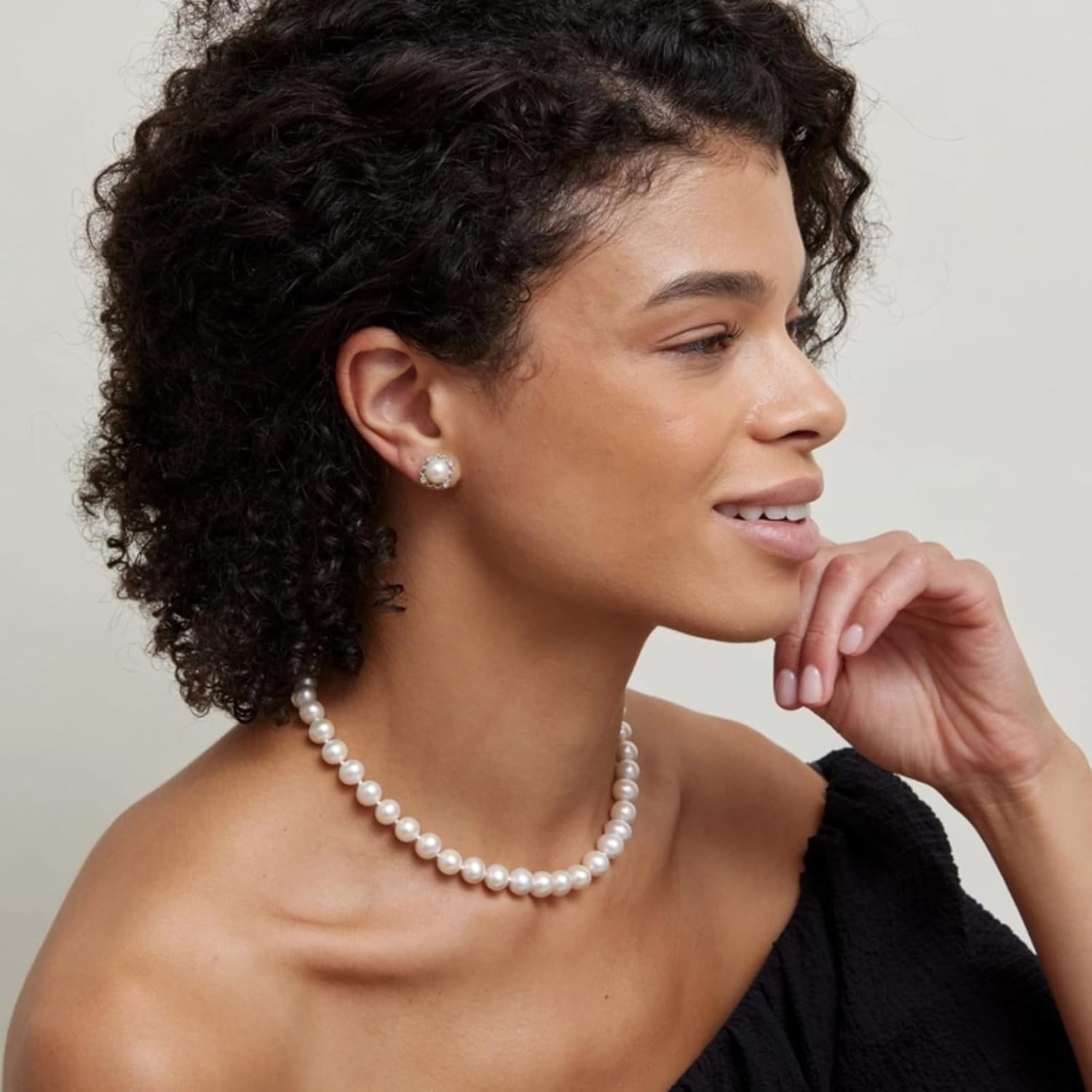 Collana da donna in vera perla The Pearl Source con perle coltivate d'acqua dolce bianche rotonde di qualità AAA | Chiusura in oro 14 carati, regali di perle in oro bianco per Natale, vacanze e anniversari