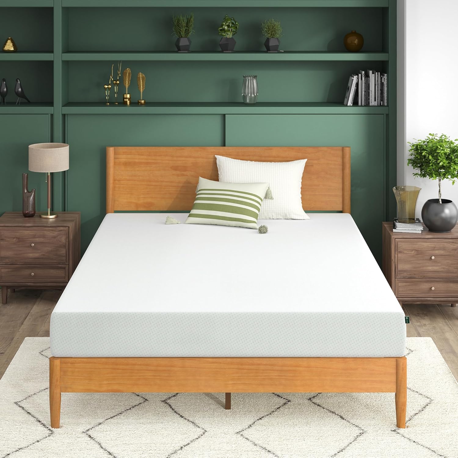 ZINUS 8 Inch Green Tea Memory Foam Mattress, Queen, Fiberglass Free, Patented Custom Contour Support, Sturdy Base Foam, CertiPUR-US Certified, Mattress in A Box, White · v2