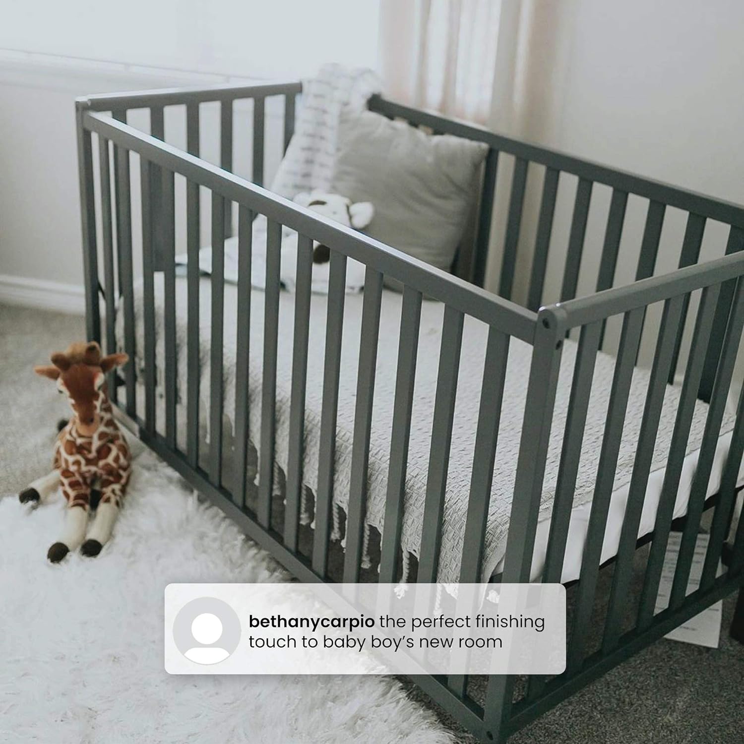 Delta Heartland 4-in-1-Kinderbett, ausziehbar, Greenguard Gold-zertifiziert, Grau