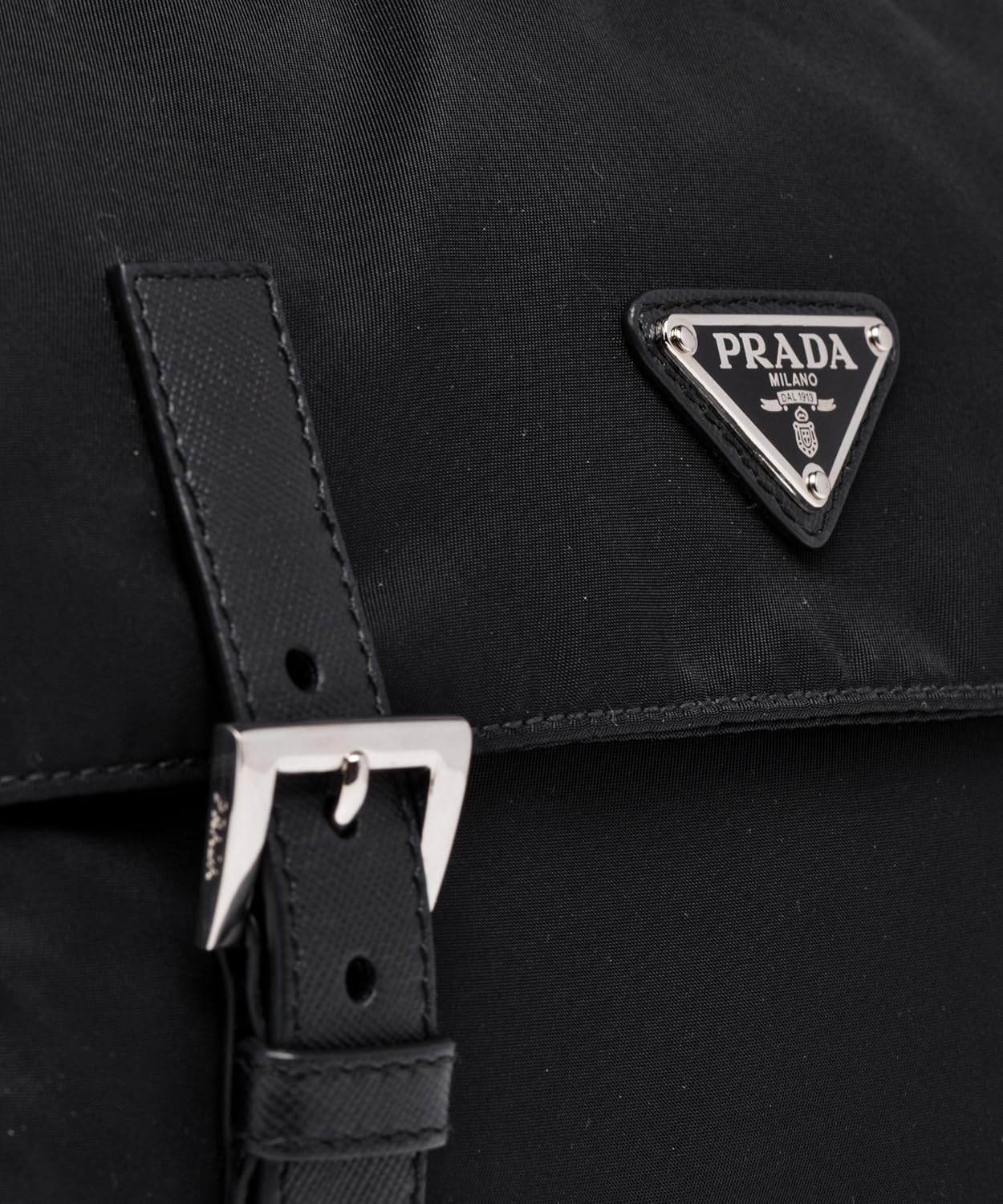 Prada женская черная нейлоновая сумка-мессенджер через плечо 1BD671