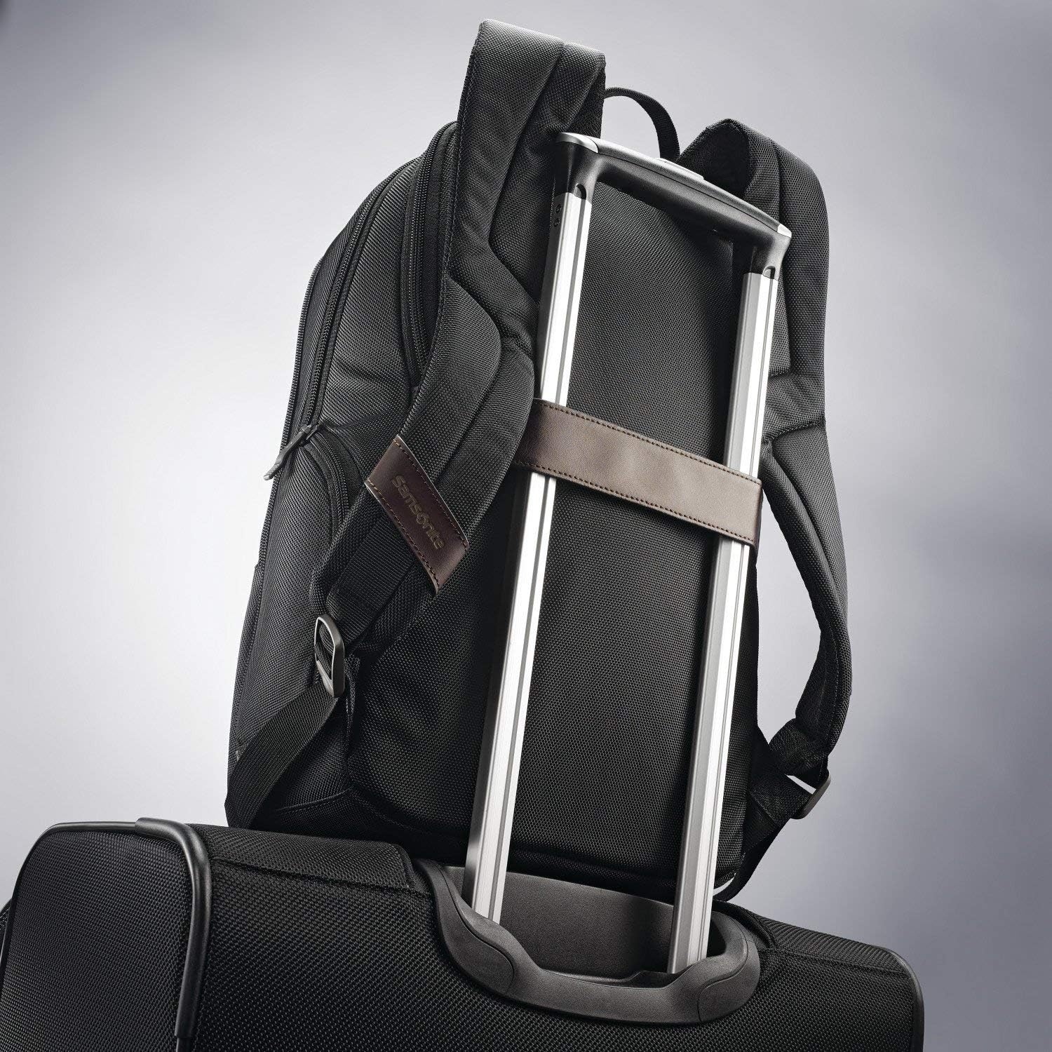 กระเป๋าเป้สะพายหลัง Samsonite Kombi Business สีดำ/น้ำตาล ขนาด 16.25 x 10.5 x 5 นิ้ว