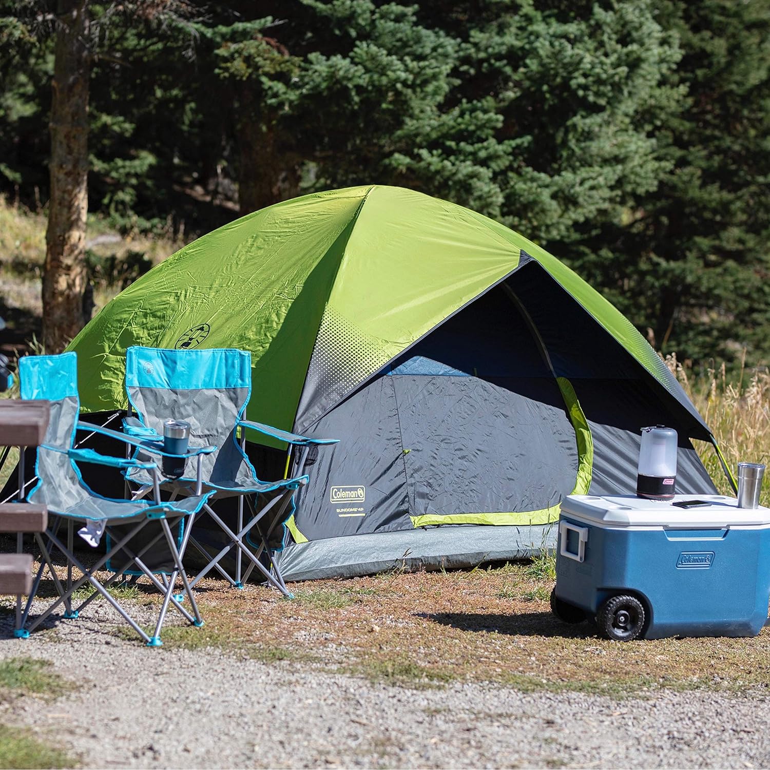 Coleman Sundome-kampeertent met donkere kamer, tent voor 4/6 personen, blokkeert 90% van het zonlicht en houdt de binnenkant koel, lichte tent voor op de camping, inclusief regenvlieg, draagtas en eenvoudige installatie