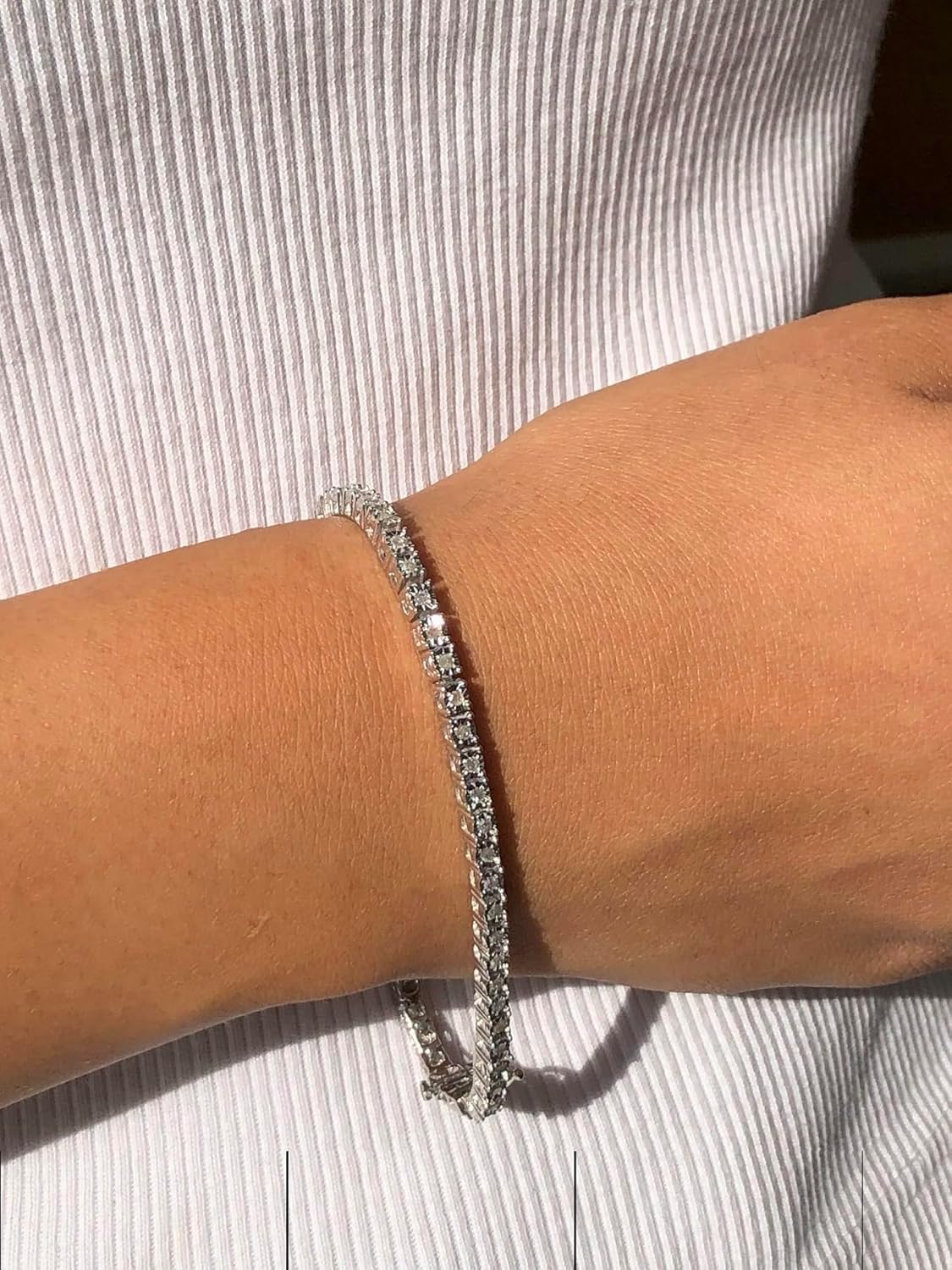 Original Classics 1.0 Cttw Miracle Set White Diamond Round Faceted Bezel Tennis Bracelet (I-J Color, I3 Clarity) - Choice of Metal Color and Size · v3