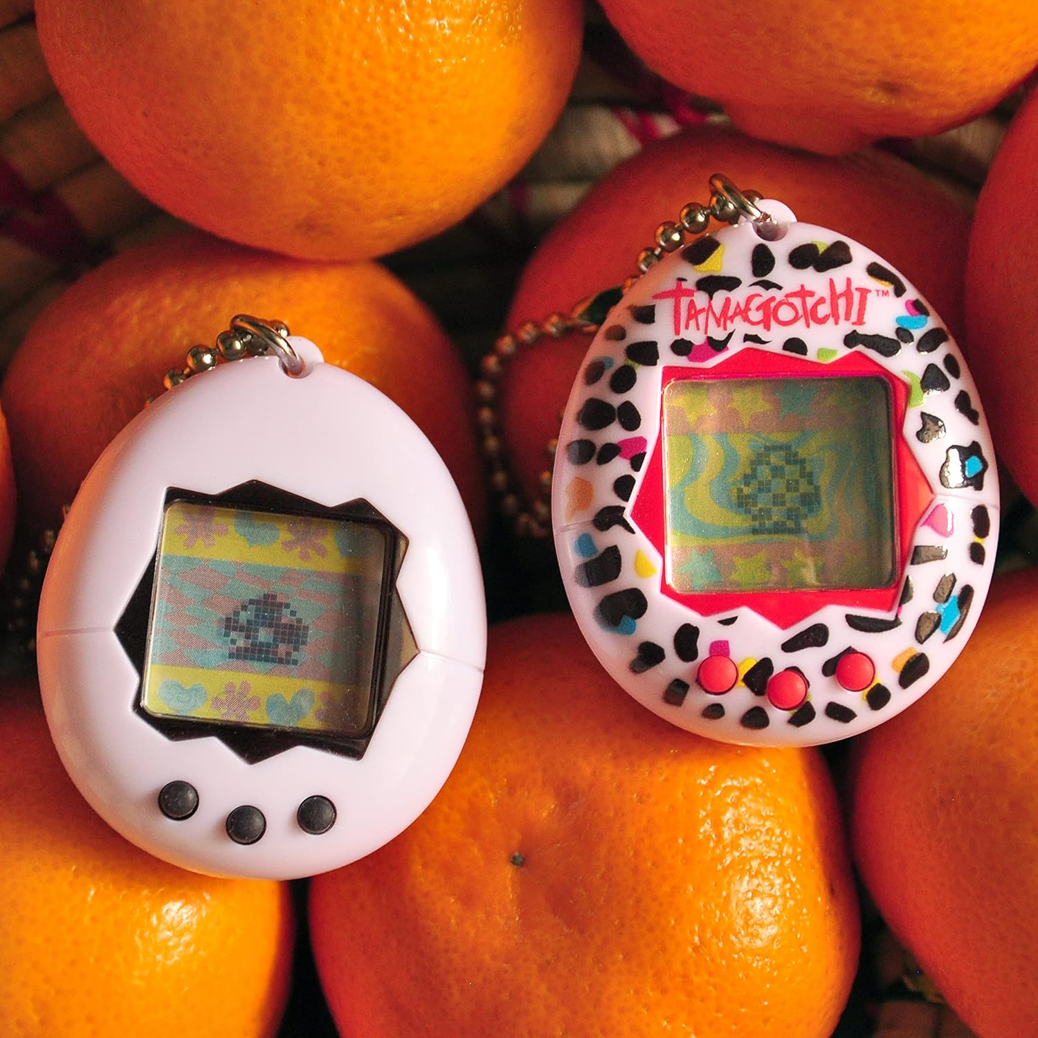 Tamagotchi Original - Biały/Czarny