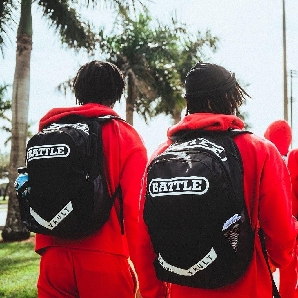 กระเป๋าเป้สะพายหลัง Battle Vault - กระเป๋าที่ทนทานน้ำหนักเบาพร้อมกระเป๋าหน้าขนาดใหญ่ สายสะพายไหล่ปรับได้ แขนเสื้อบุผ้านุ่ม