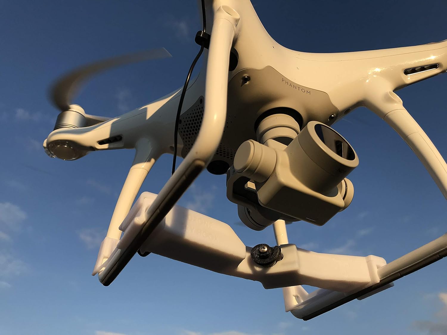 Dispositivo professionale Release and Drop per DJI Phantom 4 (tutti i modelli) — Drone Fishing, Bait Release, Load Delivery, Search and Rescue and Fun — Brevetto statunitense - di DRONE SKY HOOK