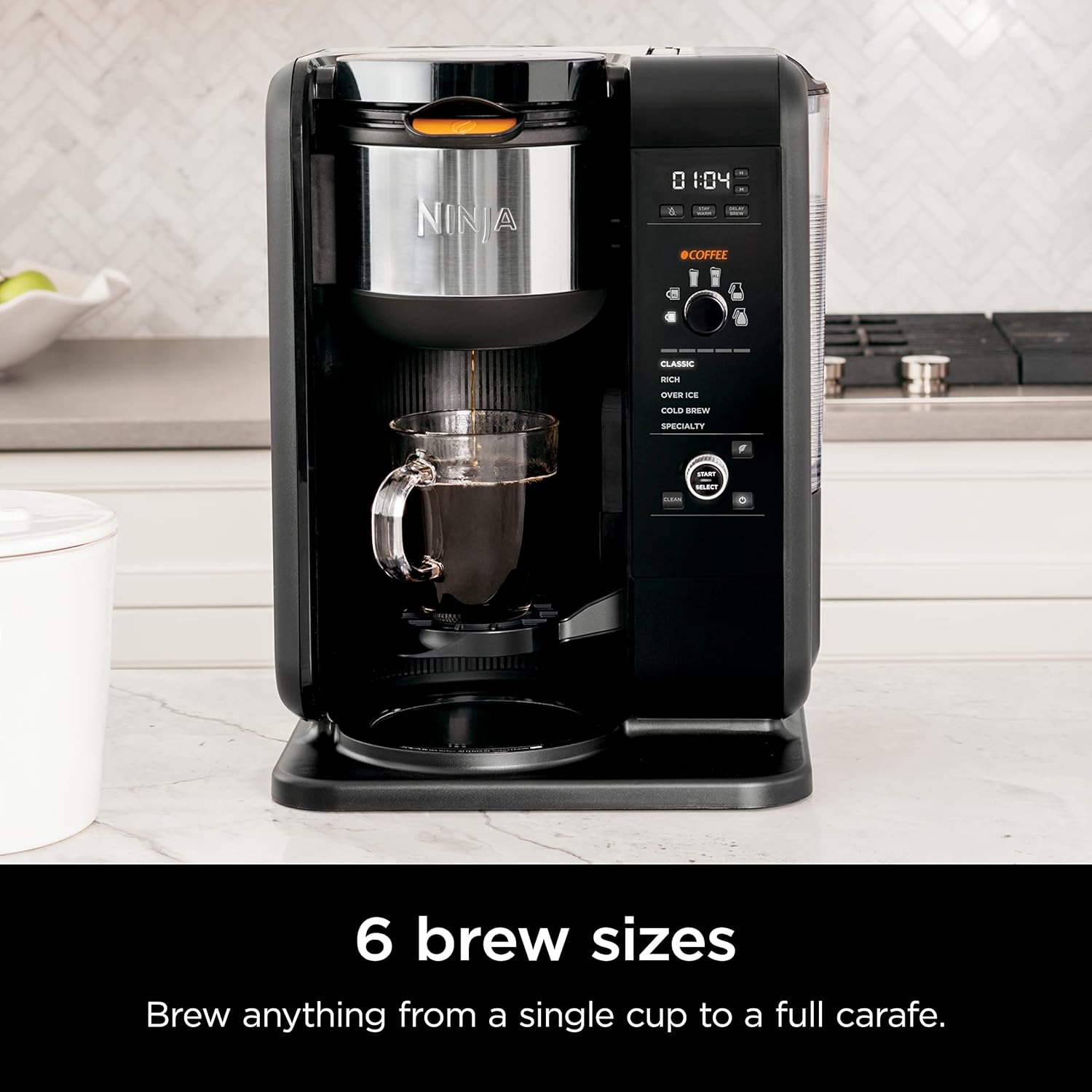 Ninja CP307 Heiß- und Kaltbrühsystem, Teekaffeemaschine, mit Auto-IQ, 6 Größen, 5 Arten, 5 Tee-Einstellungen, 50-Unzen-Thermokaraffe, Schäumer, Kaffeeverstärker; Teekörbe, spülmaschinenfeste Teile, Schwarz