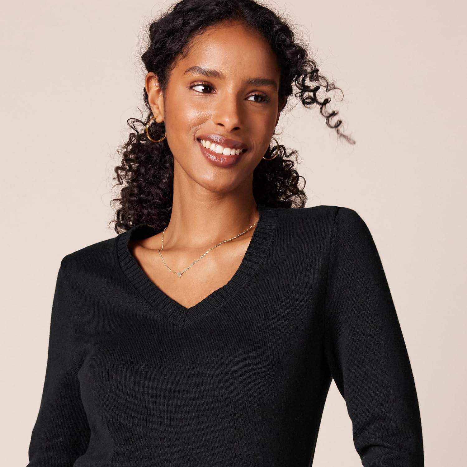 Amazon Essentials Maglione da donna a maniche lunghe con scollo a V in 100% cotone