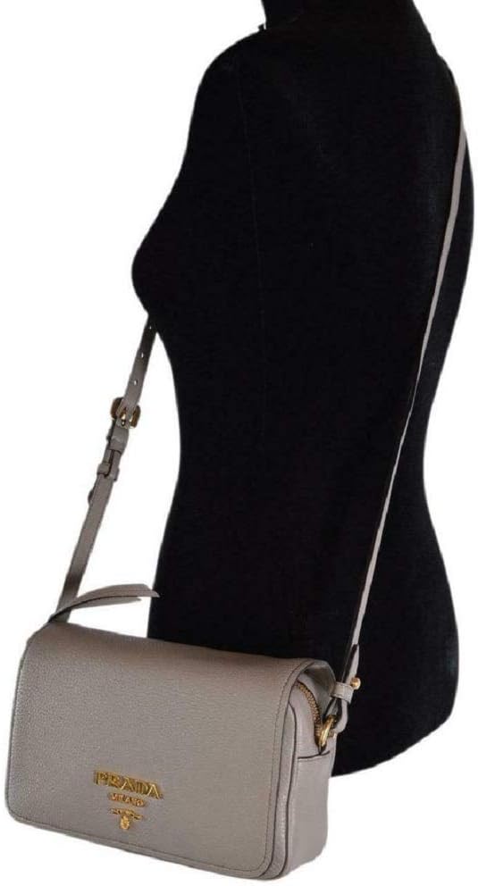 กระเป๋าสะพายข้างหนัง Prada Vitello Phenix Clay Grey 1BD163