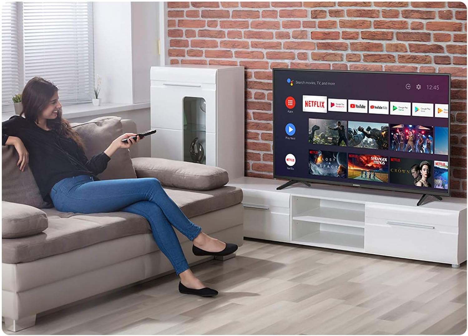 تلفزيون Skyworth الذكي مقاس 32 بوصة، 720 بكسل Roku Google TV مع Chromecast مدمج، تلفزيون LED يعمل بنظام Android لغرفة النوم - S3G