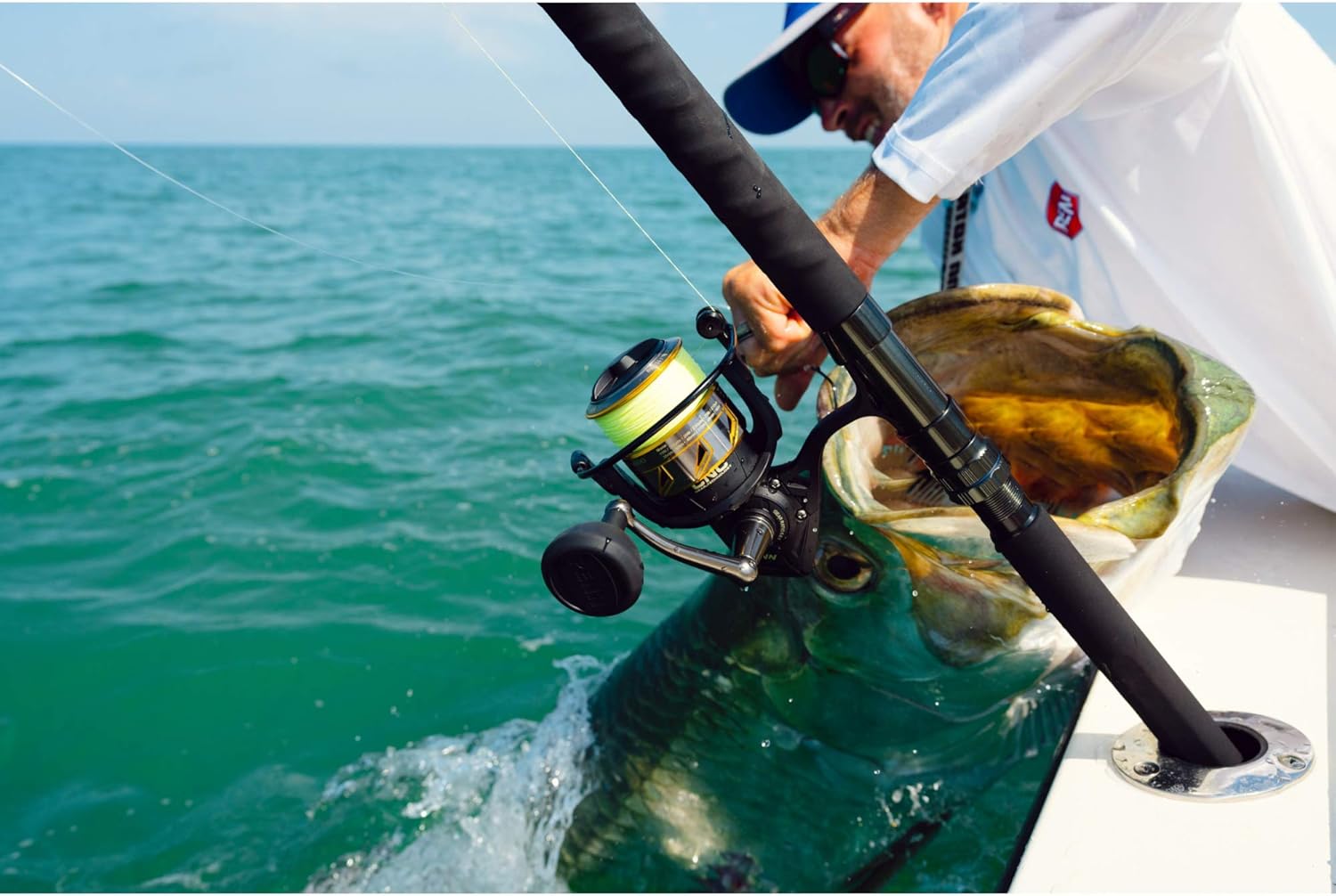 PENN Battle IV Spinning Reel and Fishing Rod Combo · v2