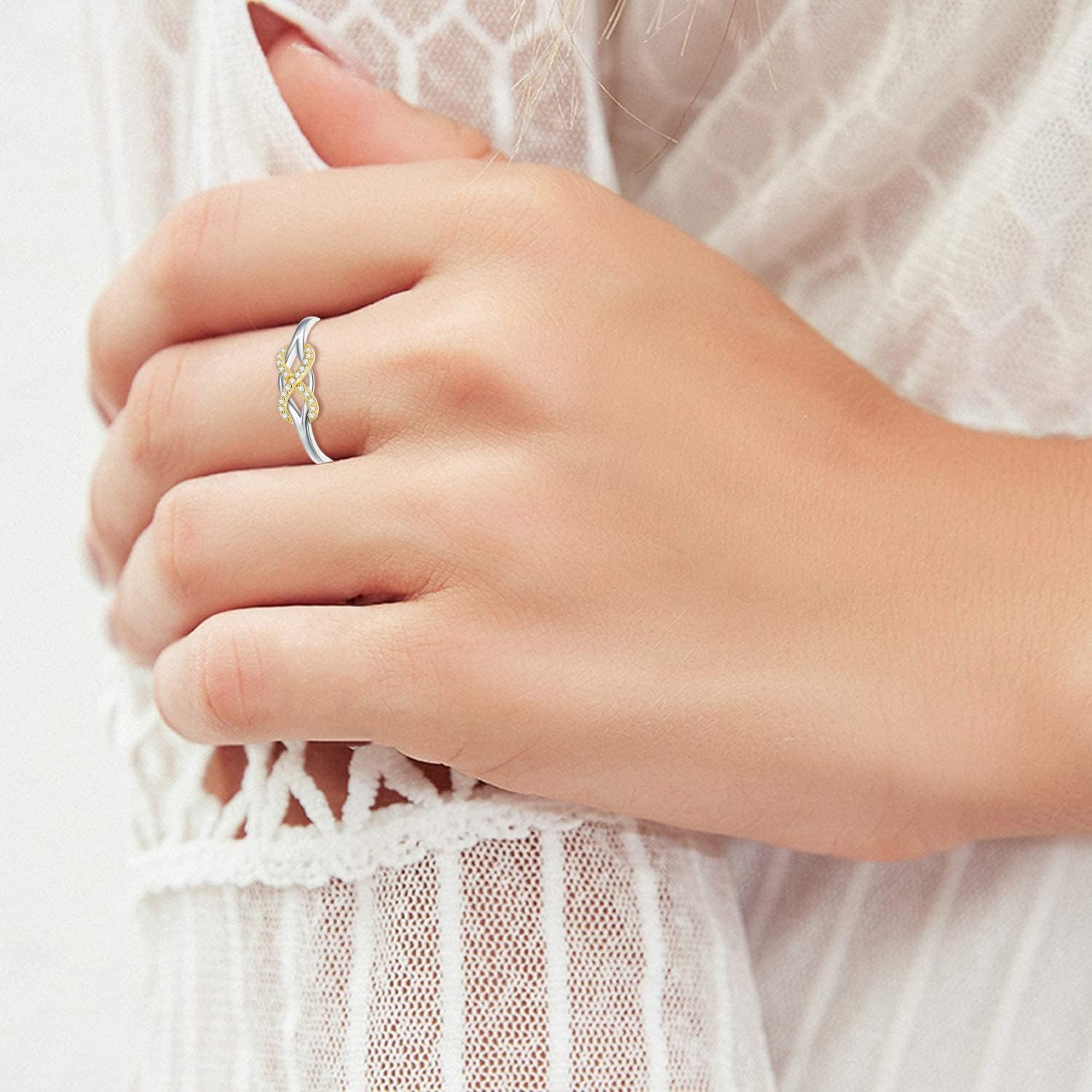 Anello a fascia SISGEM Infinity Love in oro massiccio, simbolo celtico del nodo d'amore celtico con diamante naturale Forever Endless Promise Anello per anniversario di matrimonio e fidanzamento da donna misura 5-11