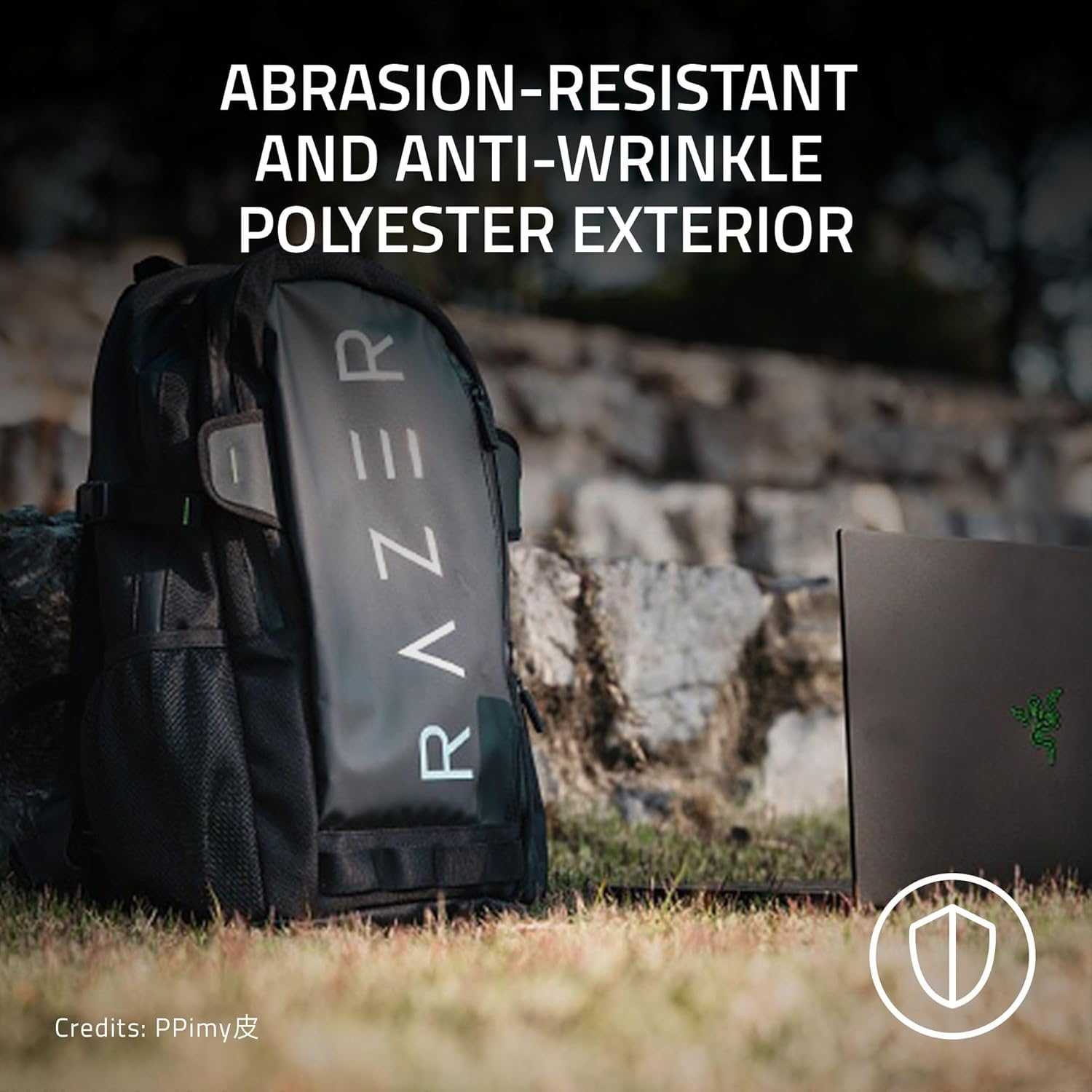 Razer Rogue v3 16 Gaming-Laptop-Rucksack: Computertasche zum Mitnehmen — reiß- und wasserfest — Seitentasche aus Mesh — für ein 16-Zoll-Notebook — Schwarz