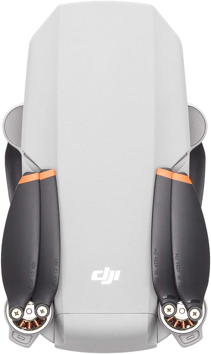 DJI Mini 2 — Quadricottero drone ultraleggero e pieghevole, giunto cardanico a 3 assi con fotocamera 4K, foto da 12 MP, 31 minuti di volo, trasmissione video HD OcuSync 2.0 10 km, QuickShots Grey