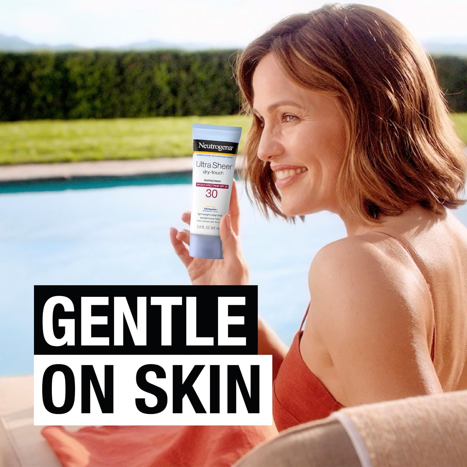 Lozione solare Neutrogena Ultra Sheer Dry-Touch, protezione UVA/UVB ad ampio spettro SPF 30, senza ossibenzone, resistente all'acqua, non comedogenica, non grassa, formato da viaggio, 3 Fl Oz, confezione da 3