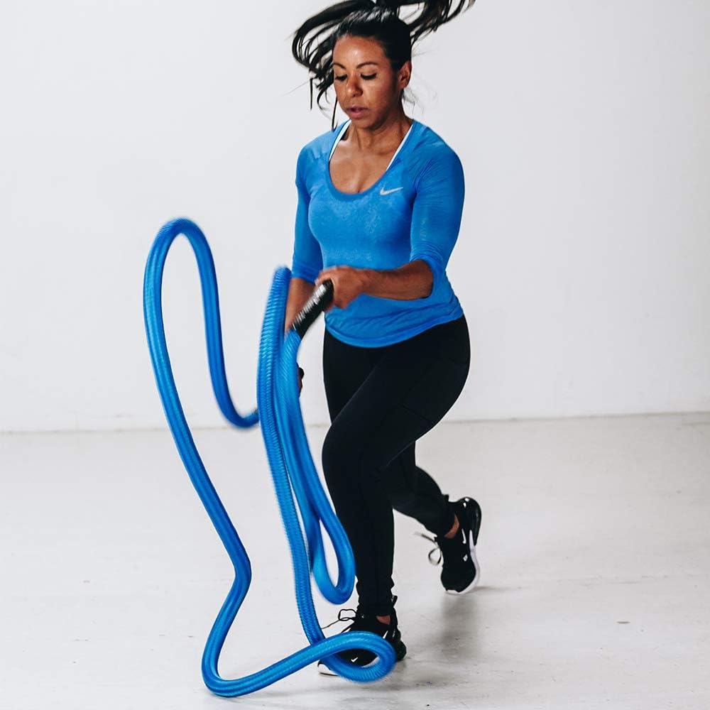 HYPERWEAR Hyper Rope Weighted Short Battle Rope (15 libbre o 19 libbre, 1,5 pollici x 20 piedi/25 piedi) — Ancoraggio opzionale, allenamenti per tutto il corpo in 1,8 m di spazio (blu o nero)