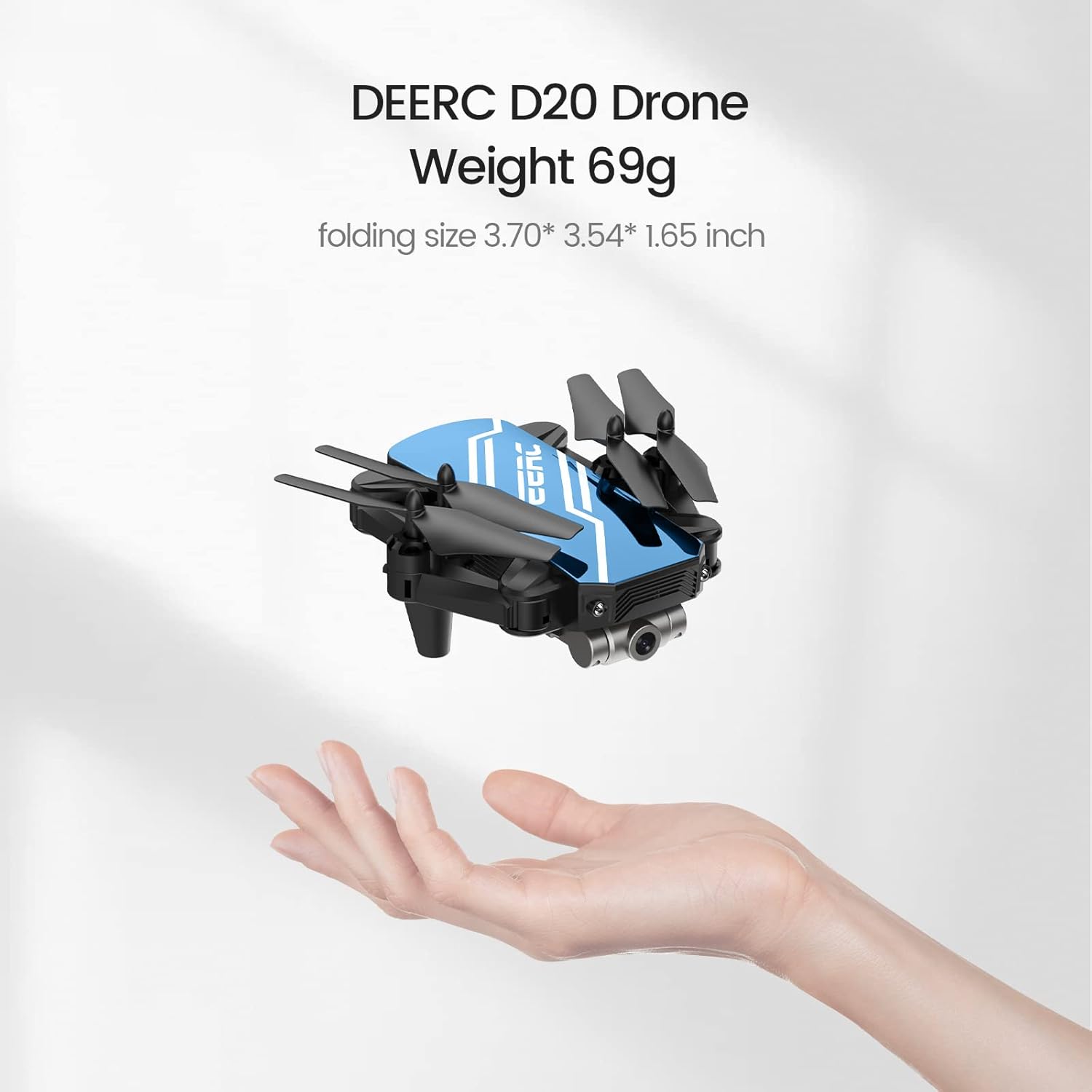 DEERC D20 โดรนขนาดเล็กพร้อมกล้องสำหรับเด็ก ของเล่นควบคุมระยะไกลสำหรับเด็กผู้ชายและเด็กผู้หญิง พร้อมการสั่งการด้วยเสียง ท่าทางการเซลฟี่ การรักษาระดับความสูง การควบคุมแรงโน้มถ่วง สตาร์ทด้วยปุ่มเดียว 3D Flips ใช้แบตเตอรี่ 2 ก้อน สีน้ำเงิน