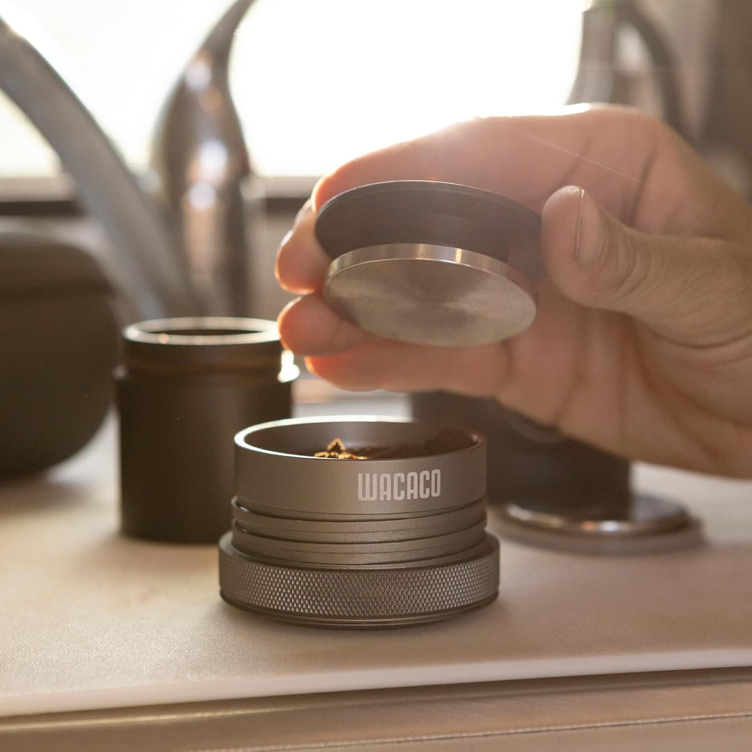 WACACO Picopresso เครื่องชงกาแฟเอสเพรสโซพกพาพร้อมเคสป้องกัน เครื่องชงกาแฟพิเศษระดับมืออาชีพ บดละเอียดพิเศษได้ เครื่องชงกาแฟแบบพกพาที่ควบคุมด้วยมือ