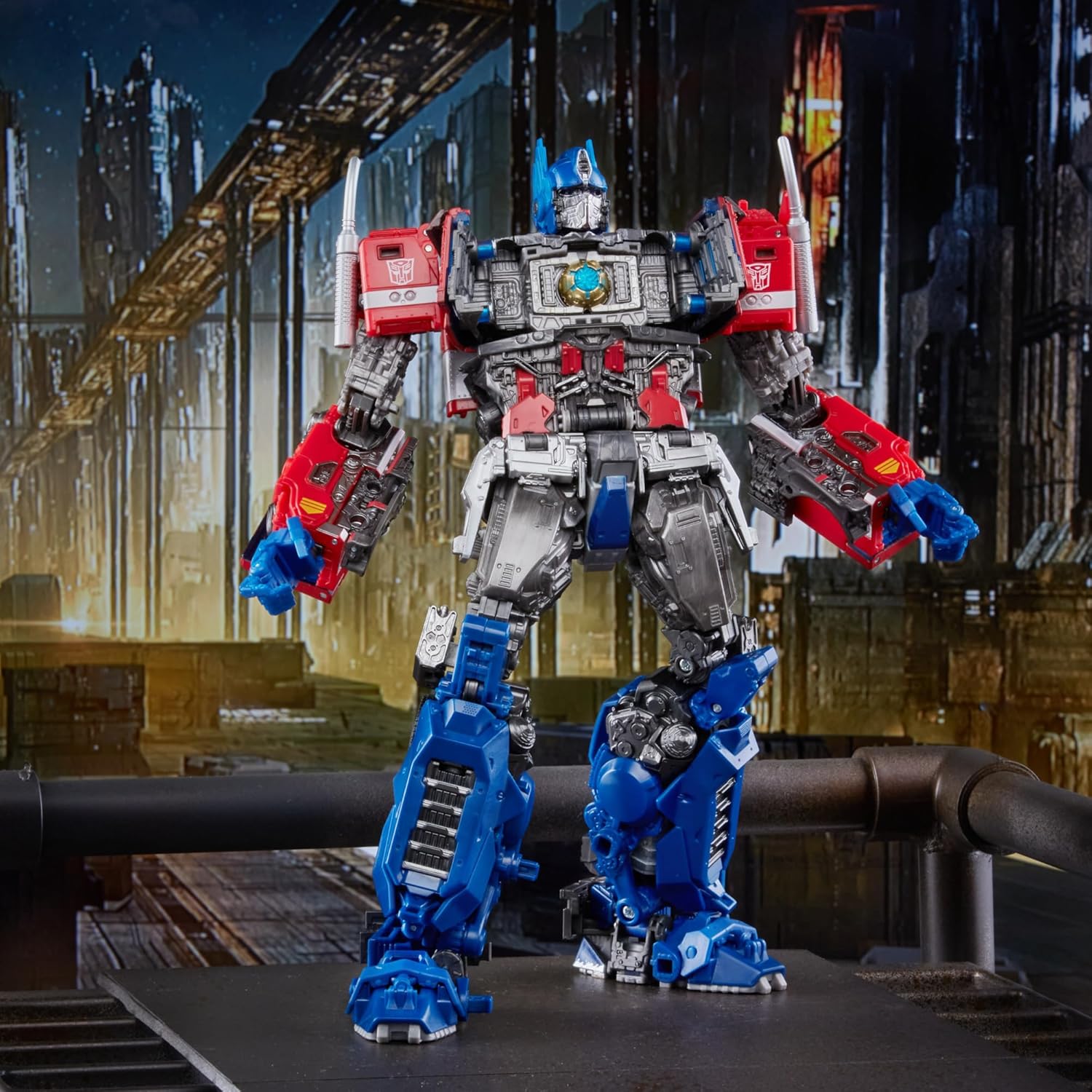 Transformers Movie Masterpiece Series MPM-12 Optimus Prime Collector Figure from Bumblebee Movie - Ages 8 and Up, 11-inch · v2