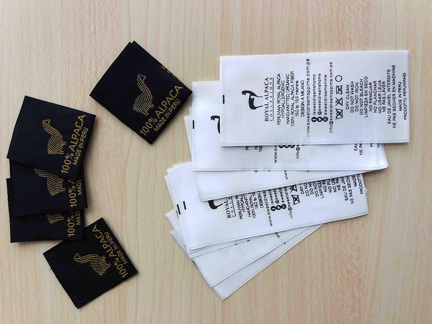 ผ้าห่มอัลปาก้าสุดหรูสไตล์ราชวงศ์เปรู ขนาด 68 x 42 นิ้ว กว้าง 5 x 190 ซม. ยาว 20 ซม. น้ำหนัก 66.69 ปอนด์ ธงชาติสหรัฐอเมริกา ถักด้วยมือโดยช่างฝีมือชาวแอนเดียน เป็นมิตรต่อสิ่งแวดล้อม ออร์แกนิก