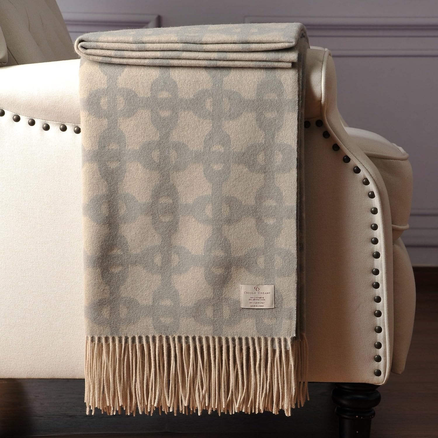 CUDDLE DREAMS Premium Cashmere Throw Blanket with Fringe, Luxuriously Soft (Chain Jacquard) · v2