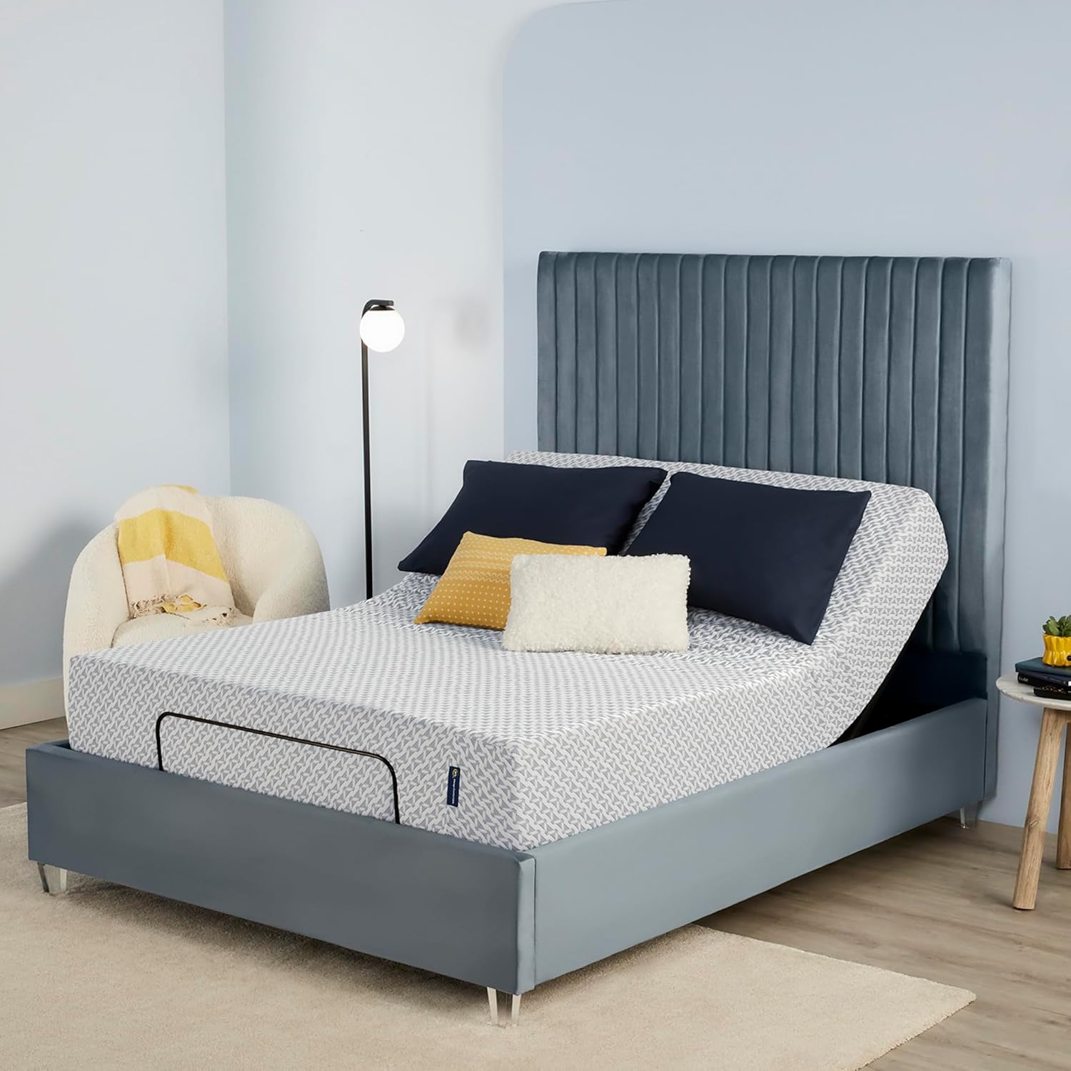 Serta - ที่นอนเมมโมรี่โฟมเจลเย็นหนา 10 นิ้ว ขนาดทวิน ขนาดกลาง รองรับได้ดี ผ่านการรับรอง CertiPur-US ทดลองนอนได้ 100 คืน - Sheep Retreat สีน้ำเงิน/ขาว