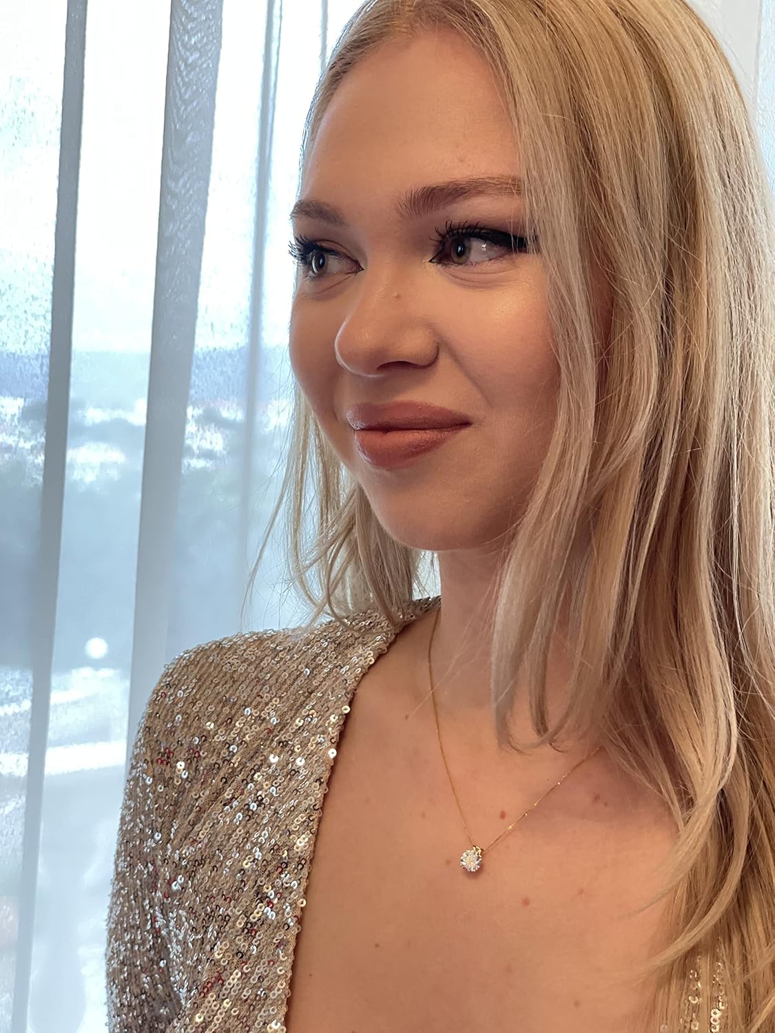 18-karaats MASSIEF gouden LUXE DAMESDAGcadeau voor haar 8 mm diamanten halsketting, hanger van 1,5 karaat SOLITAIRE DIAMOND, zwevende diamanten halsketting, geelgoud, HANDGEMAAKTE sieraden voor dames.