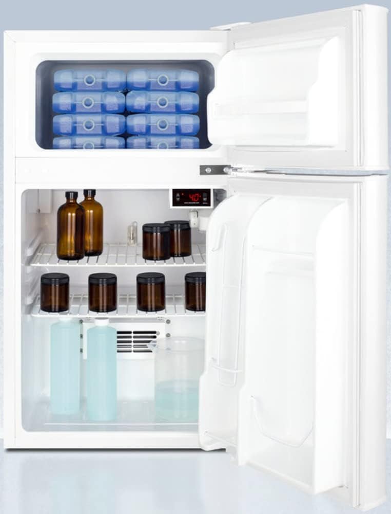 Summit Appliance AGP34RF Allzweck-Kühlschrank mit Gefrierfach auf der Theke, 2-türig, digitaler Kühlschranksteuerung, internem Ventilator, verstellbaren Drahtablagen, Türablage und Alarm/Thermometer