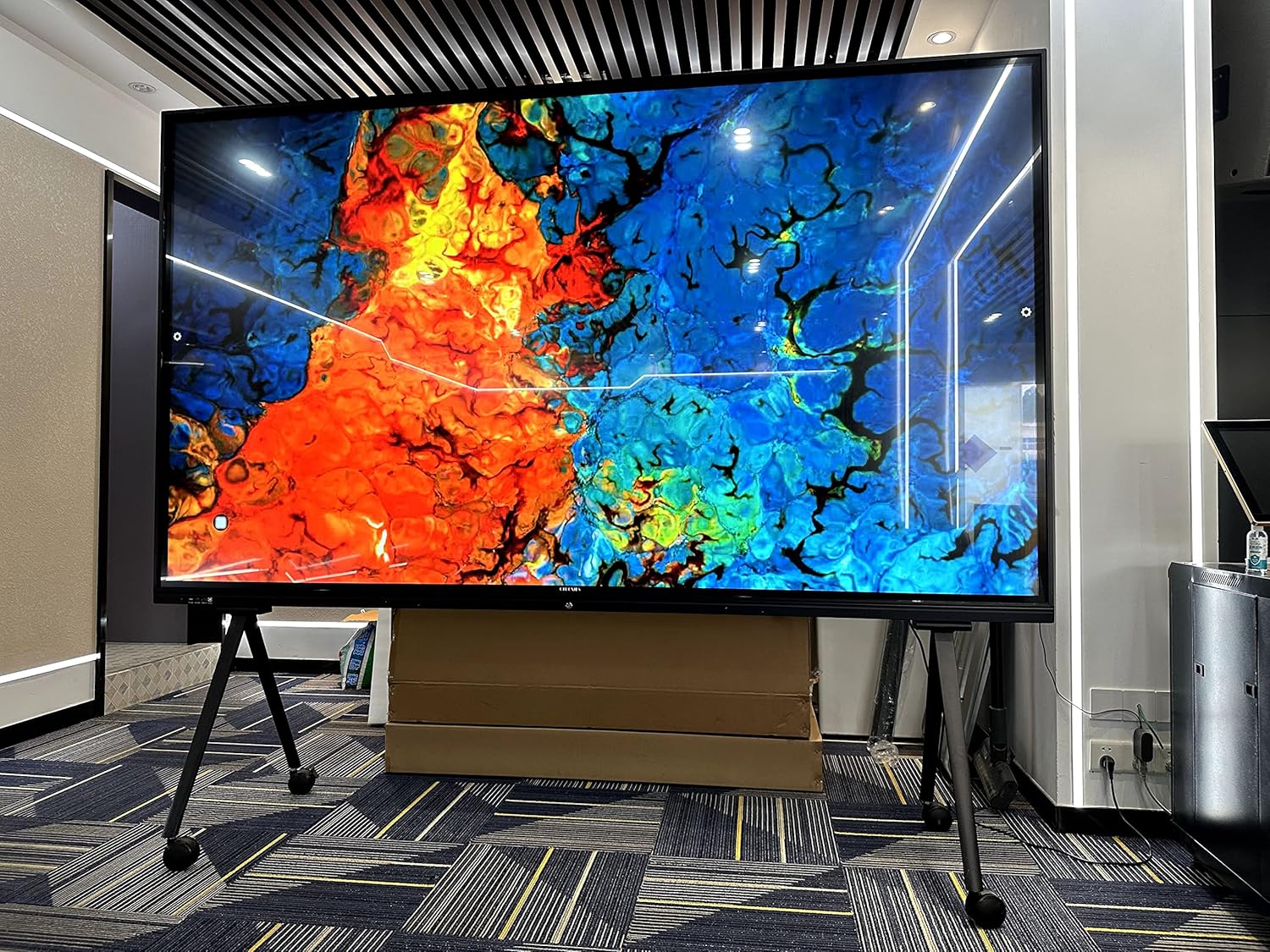 110 Inches Ultra HD TV, Ultra Large Screen Monitor 3840x2160 Pixel, Experience Various Kinds of Content with High-Performance Picture Quality · v2