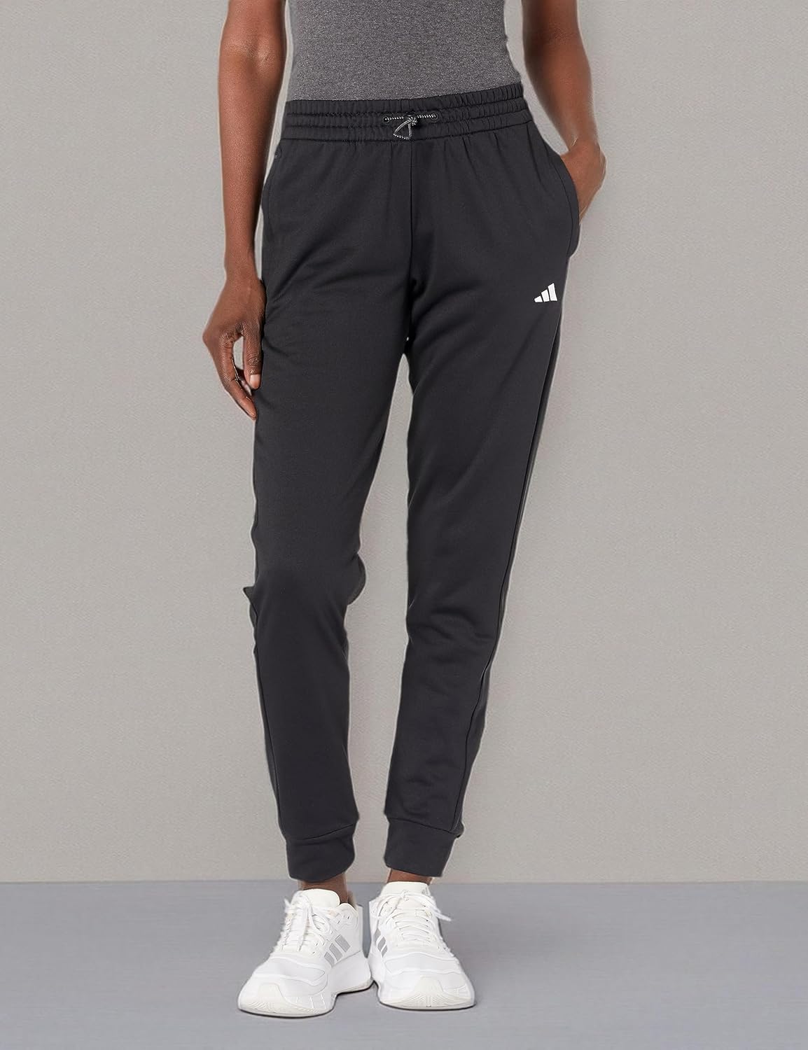 Adidas Damskie spodnie z polaru Aeroready Game and Go Regular Stożkowe