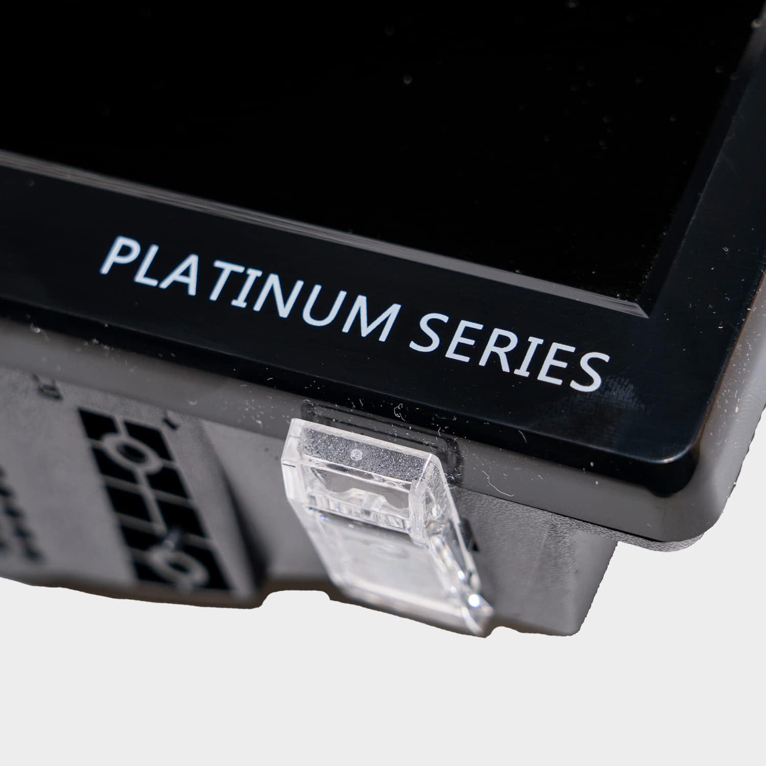 FREE SIGNAL TV Transit Platinum สมาร์ททีวี 12 โวลต์ ทีวี 28 นิ้ว พร้อมเครื่องเล่นดีวีดี แอปดาวน์โหลดล่วงหน้า มี Bluetooth/Wifi กำลังไฟ AC/DC ความละเอียด HD 1080P HDMI/USB ใช้ในรถบ้าน รถแคมป์ และเรือ